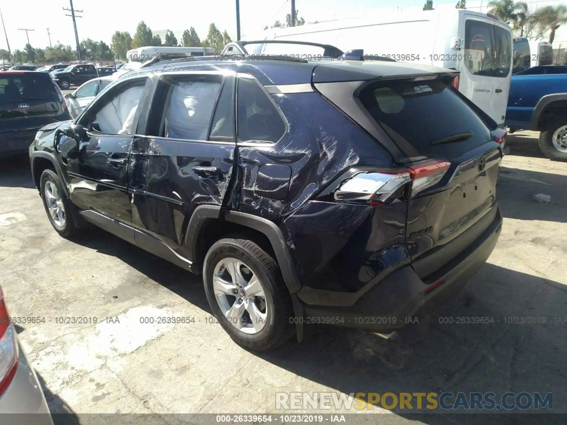 3 Фотография поврежденного автомобиля 2T3W1RFV6KC001409 TOYOTA RAV4 2019