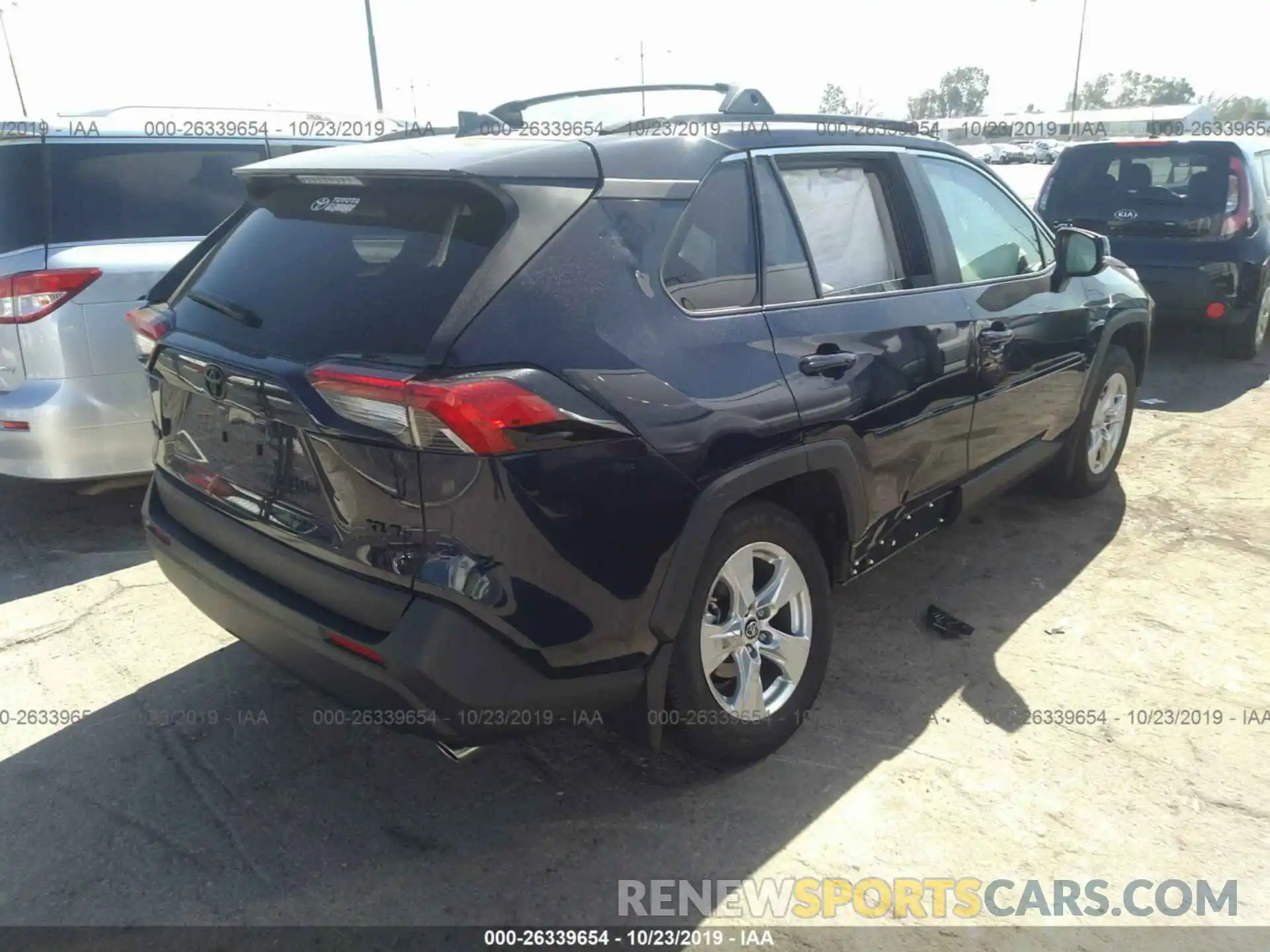 4 Photograph of a damaged car 2T3W1RFV6KC001409 TOYOTA RAV4 2019