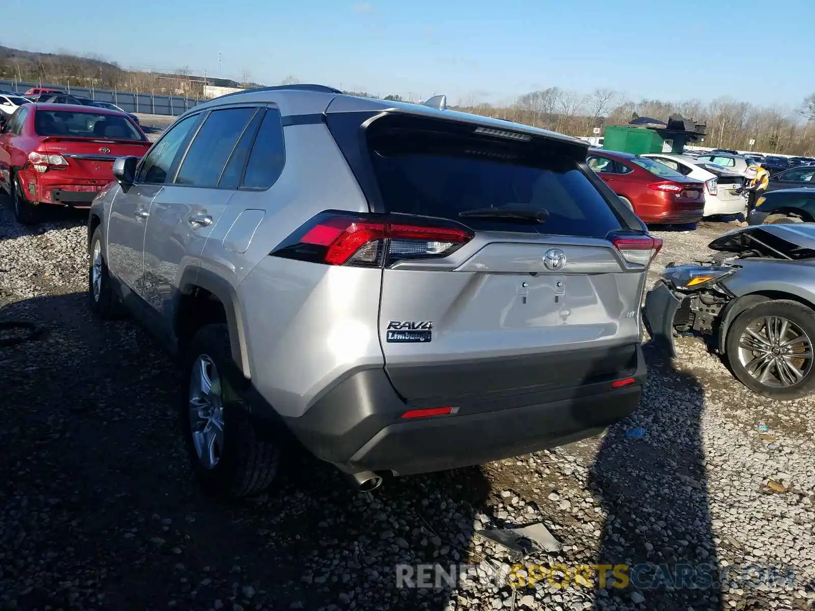 4 Photograph of a damaged car 2T3W1RFV6KC003354 TOYOTA RAV4 2019