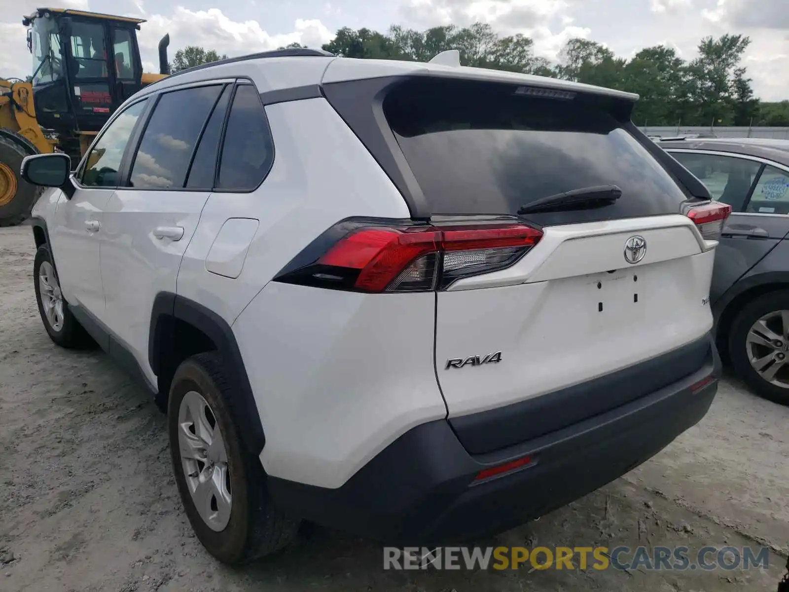 3 Photograph of a damaged car 2T3W1RFV6KC005072 TOYOTA RAV4 2019