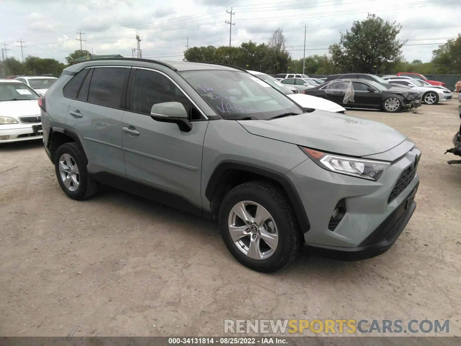 1 Photograph of a damaged car 2T3W1RFV6KC006139 TOYOTA RAV4 2019