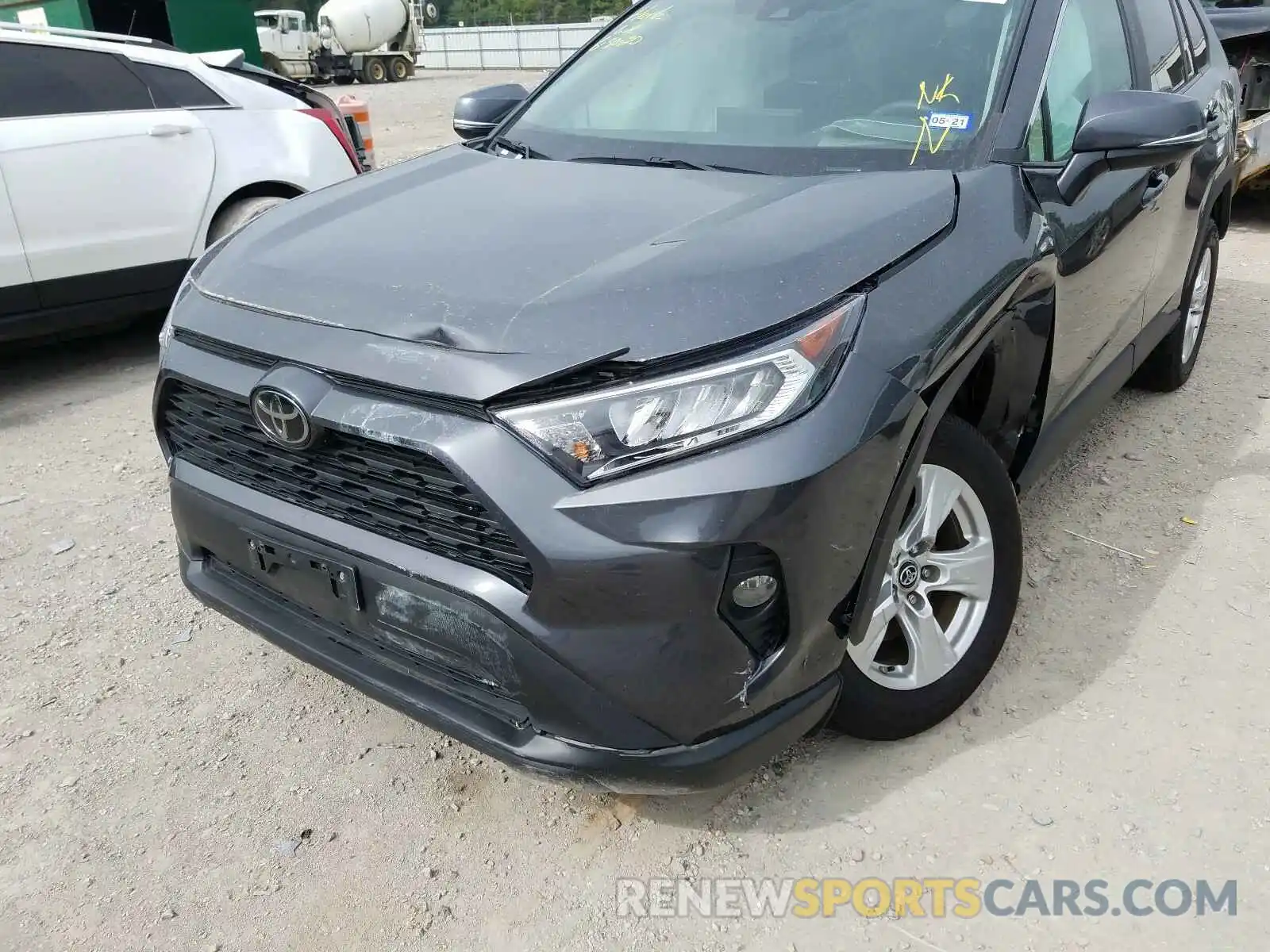 9 Photograph of a damaged car 2T3W1RFV6KC009929 TOYOTA RAV4 2019