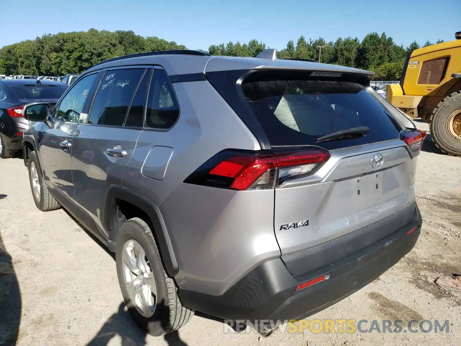 3 Photograph of a damaged car 2T3W1RFV6KC010711 TOYOTA RAV4 2019