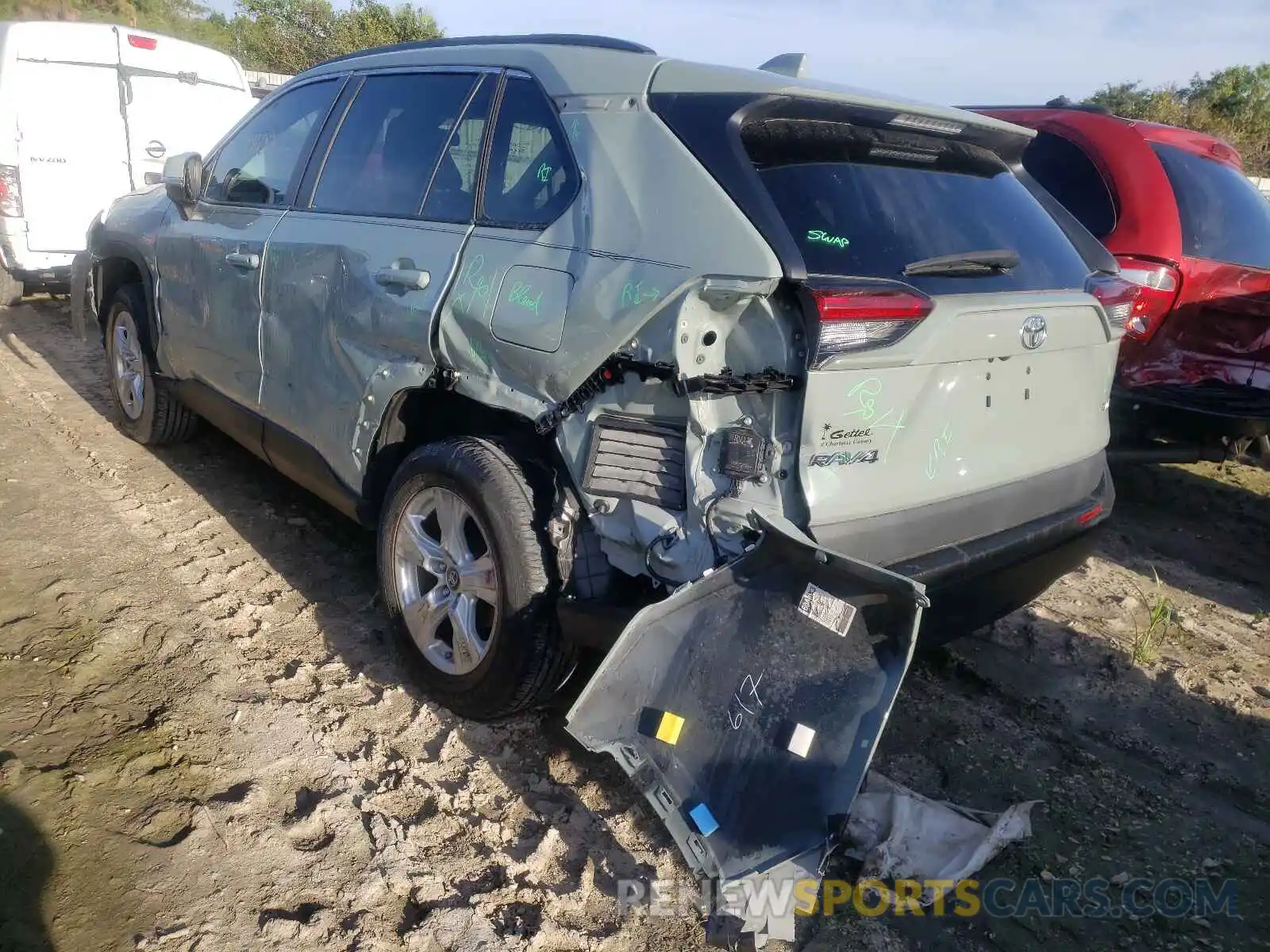 3 Photograph of a damaged car 2T3W1RFV6KC016363 TOYOTA RAV4 2019