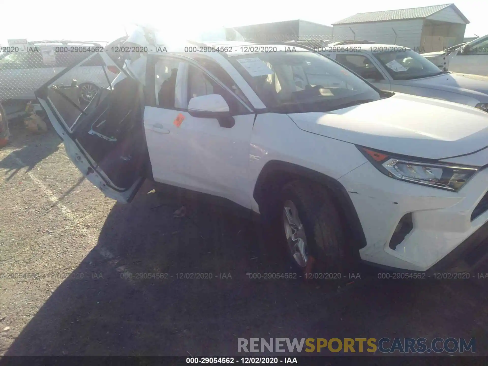 1 Фотография поврежденного автомобиля 2T3W1RFV6KC016489 TOYOTA RAV4 2019