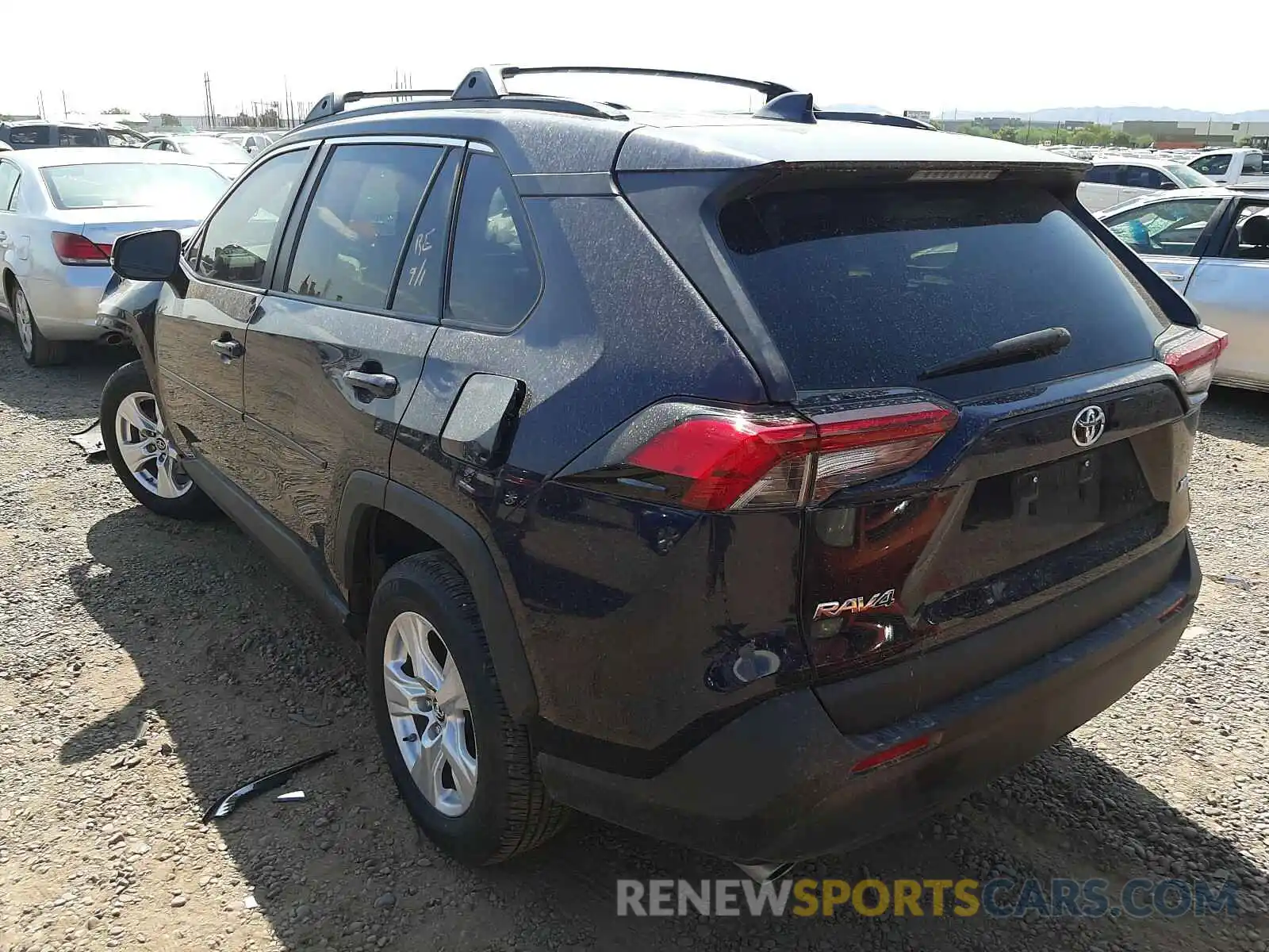 3 Фотография поврежденного автомобиля 2T3W1RFV6KC016962 TOYOTA RAV4 2019