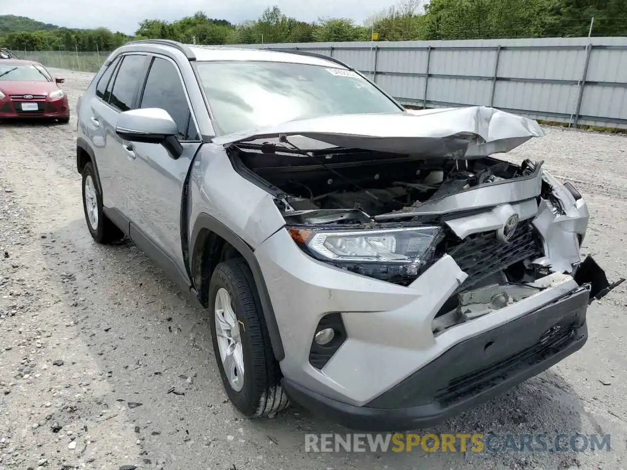 1 Photograph of a damaged car 2T3W1RFV6KC020008 TOYOTA RAV4 2019