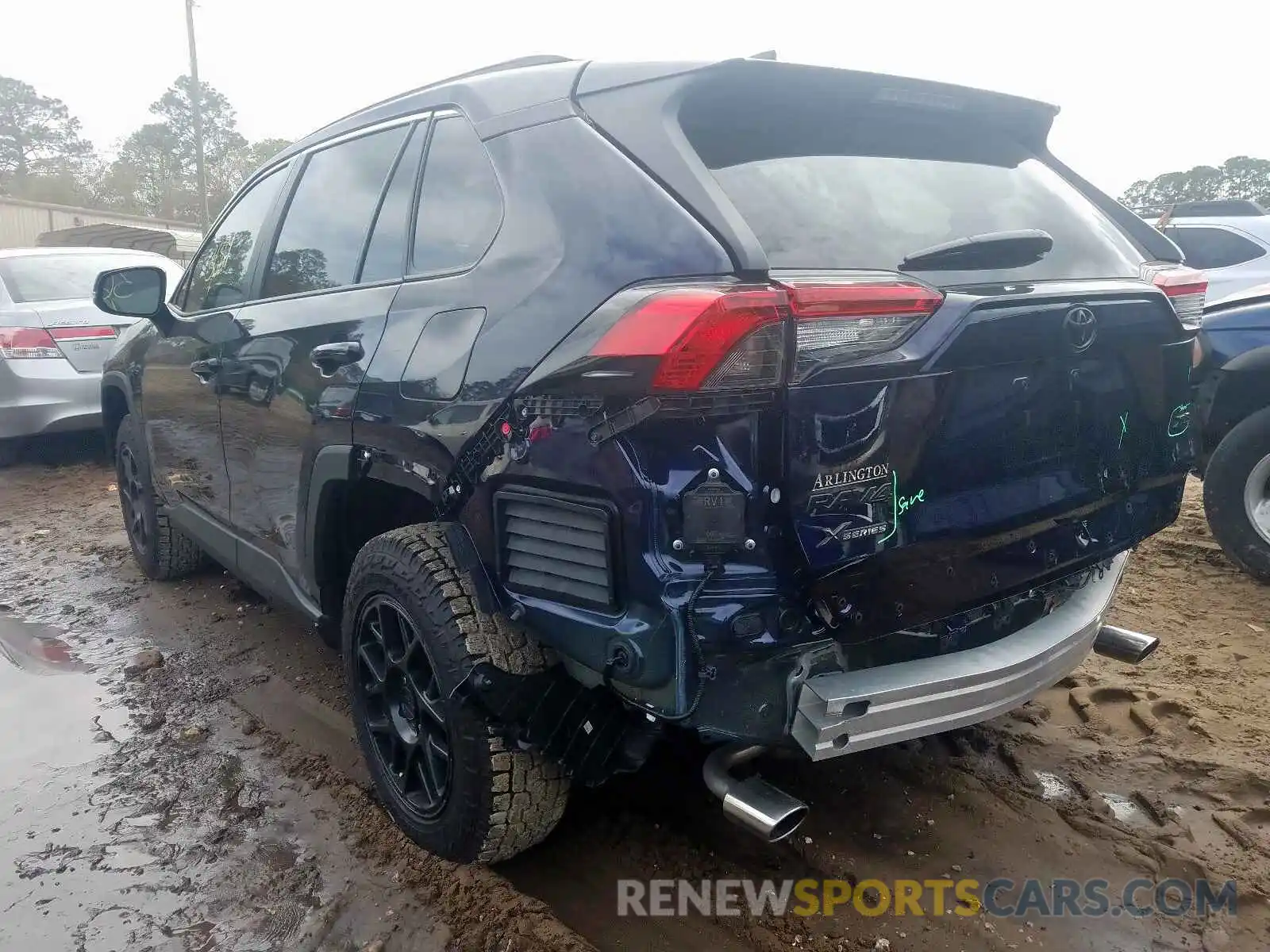 3 Photograph of a damaged car 2T3W1RFV6KC022454 TOYOTA RAV4 2019