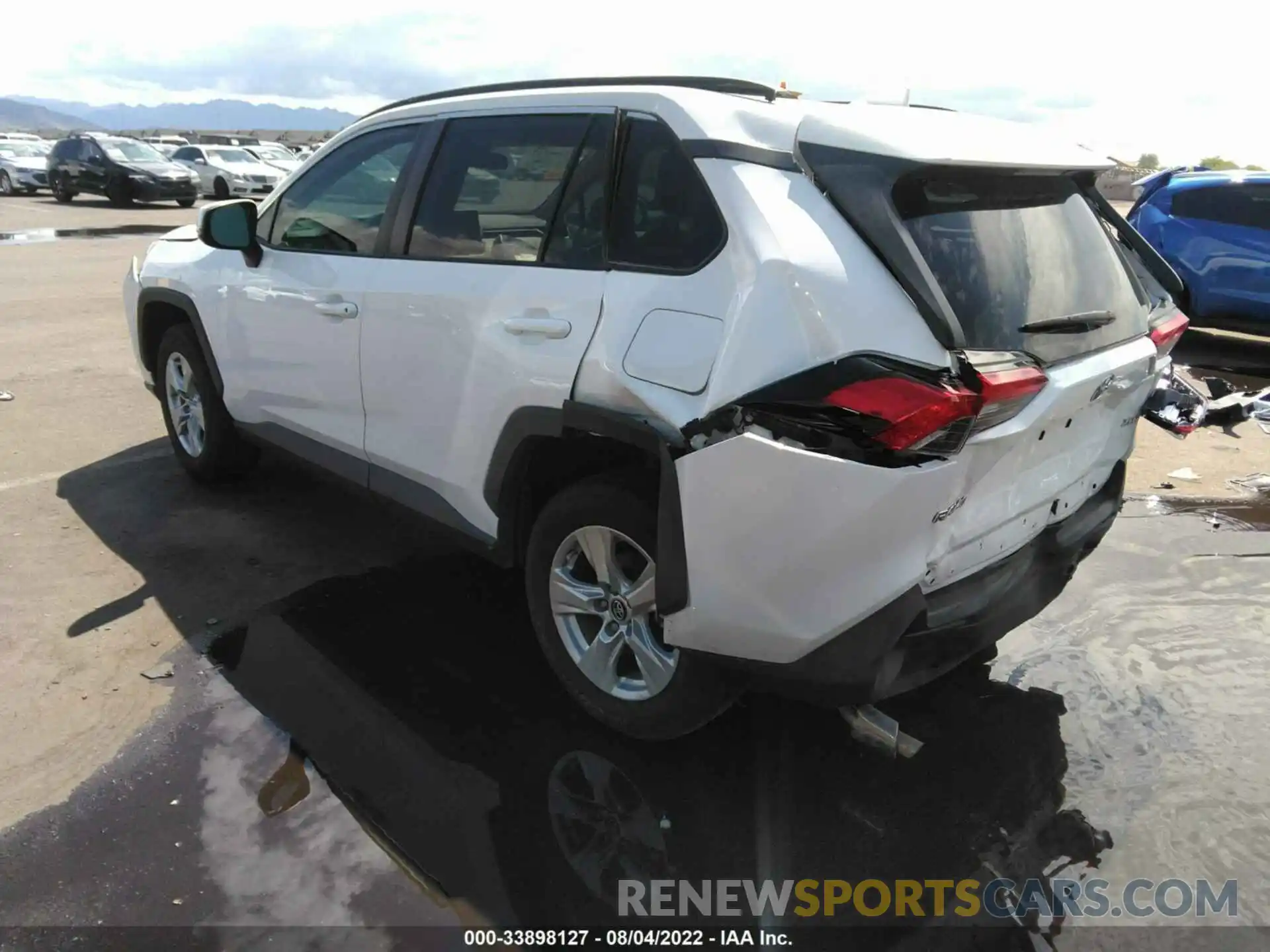 3 Photograph of a damaged car 2T3W1RFV6KC028111 TOYOTA RAV4 2019