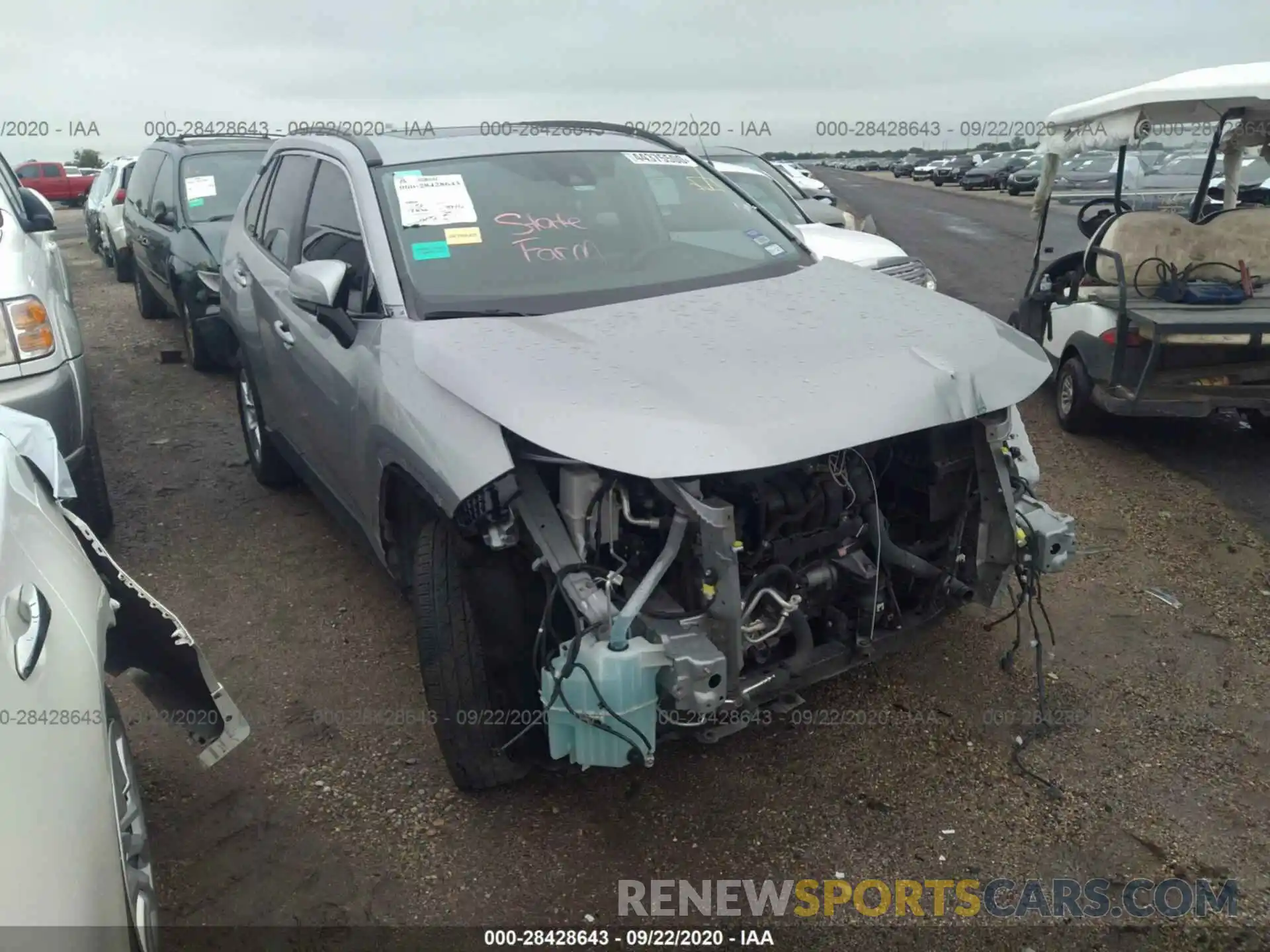 1 Photograph of a damaged car 2T3W1RFV6KW004258 TOYOTA RAV4 2019