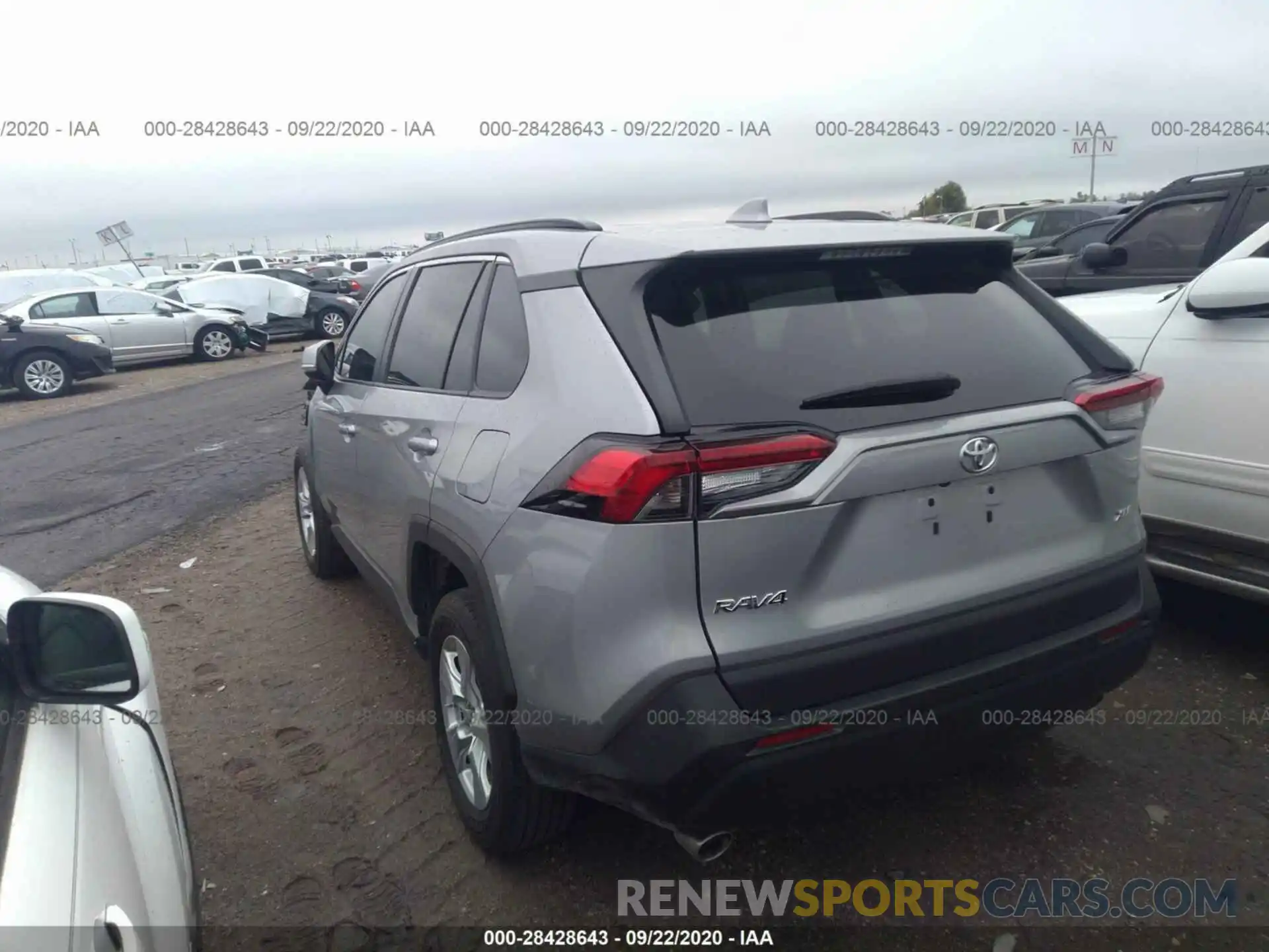 3 Photograph of a damaged car 2T3W1RFV6KW004258 TOYOTA RAV4 2019