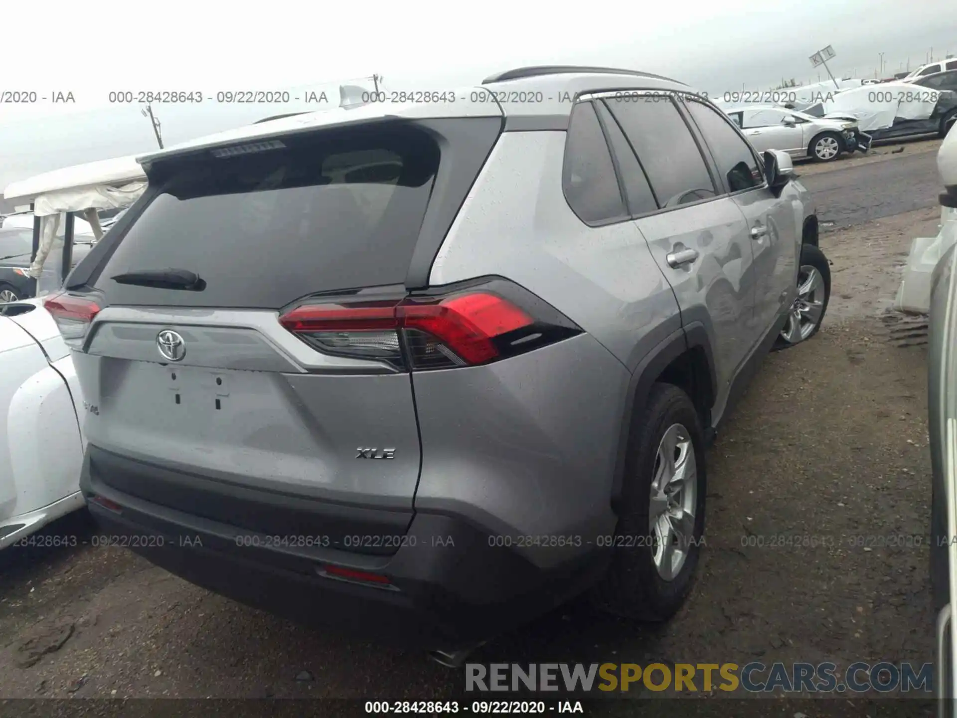 4 Photograph of a damaged car 2T3W1RFV6KW004258 TOYOTA RAV4 2019