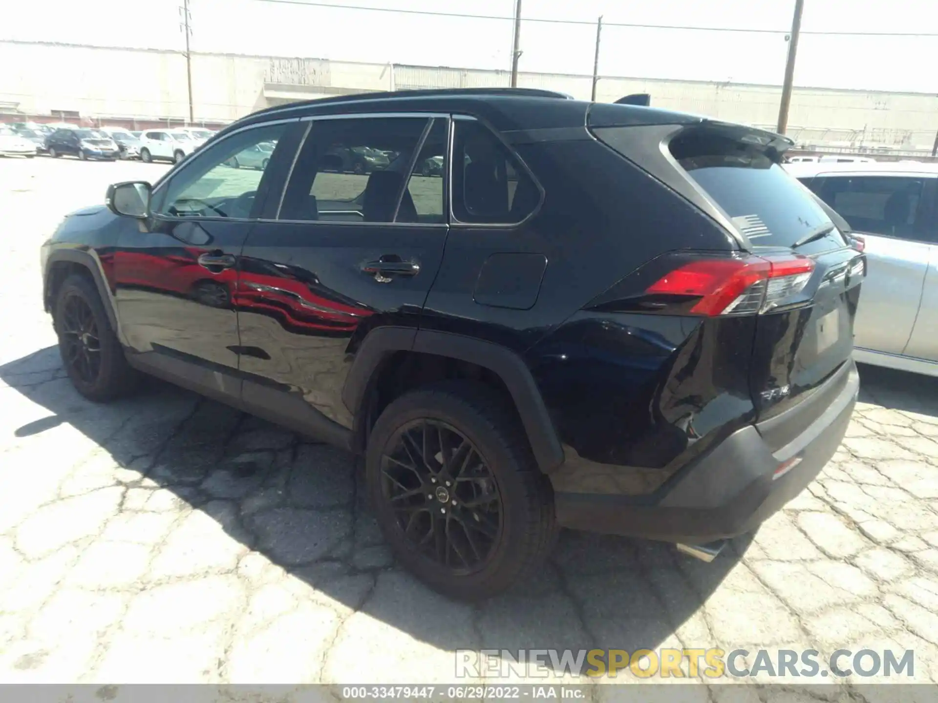 3 Фотография поврежденного автомобиля 2T3W1RFV6KW008746 TOYOTA RAV4 2019