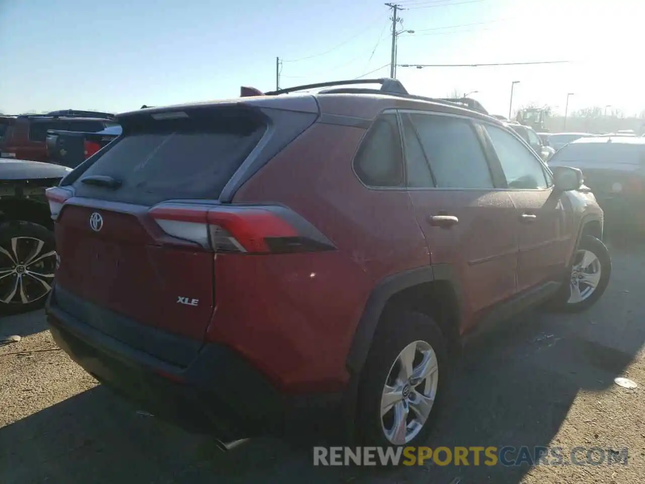 4 Photograph of a damaged car 2T3W1RFV6KW009637 TOYOTA RAV4 2019