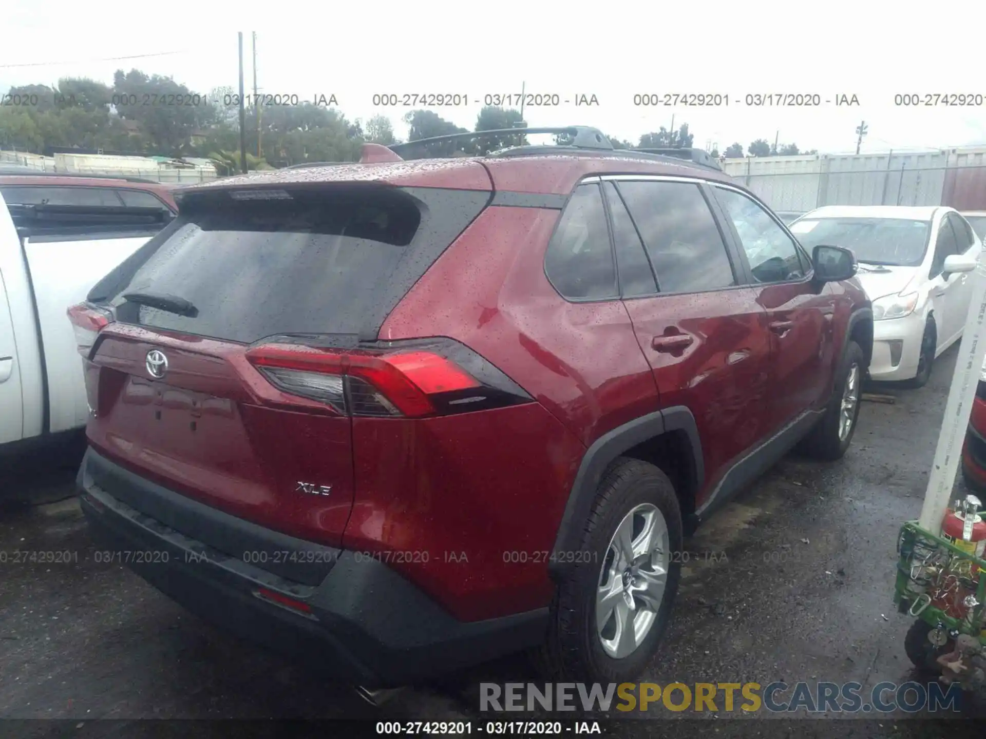 4 Photograph of a damaged car 2T3W1RFV6KW010237 TOYOTA RAV4 2019