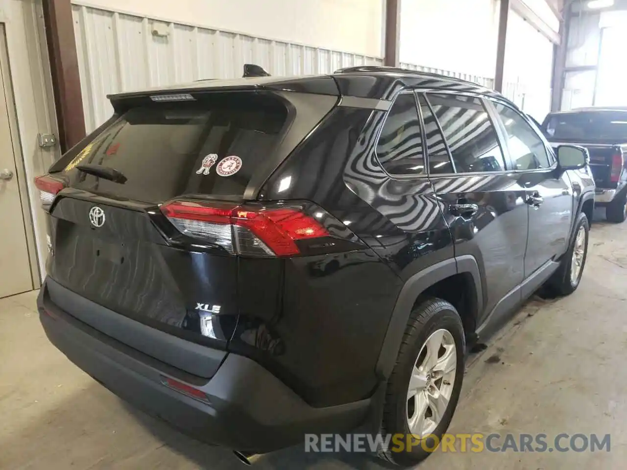 4 Photograph of a damaged car 2T3W1RFV6KW010478 TOYOTA RAV4 2019