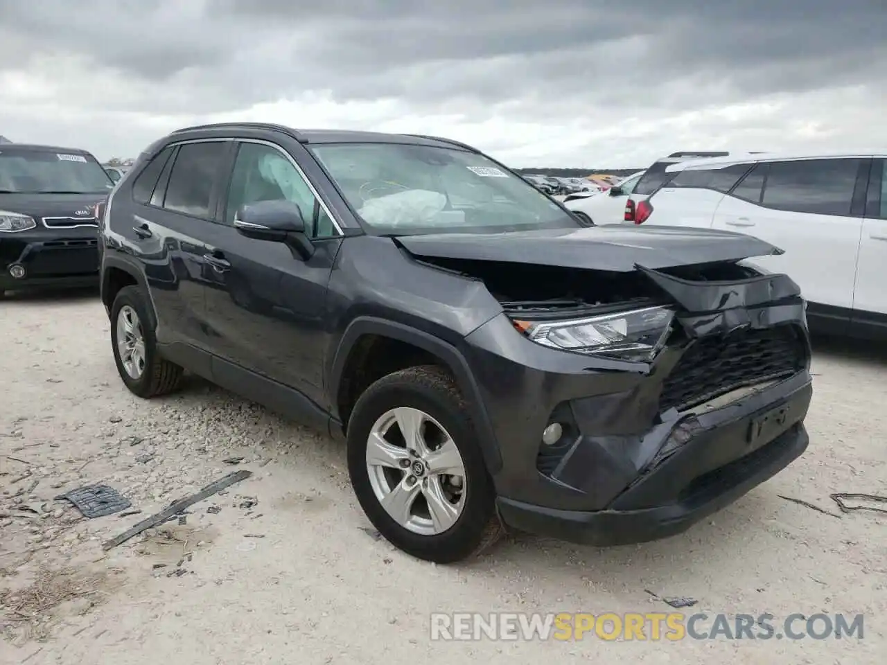 1 Photograph of a damaged car 2T3W1RFV6KW012764 TOYOTA RAV4 2019