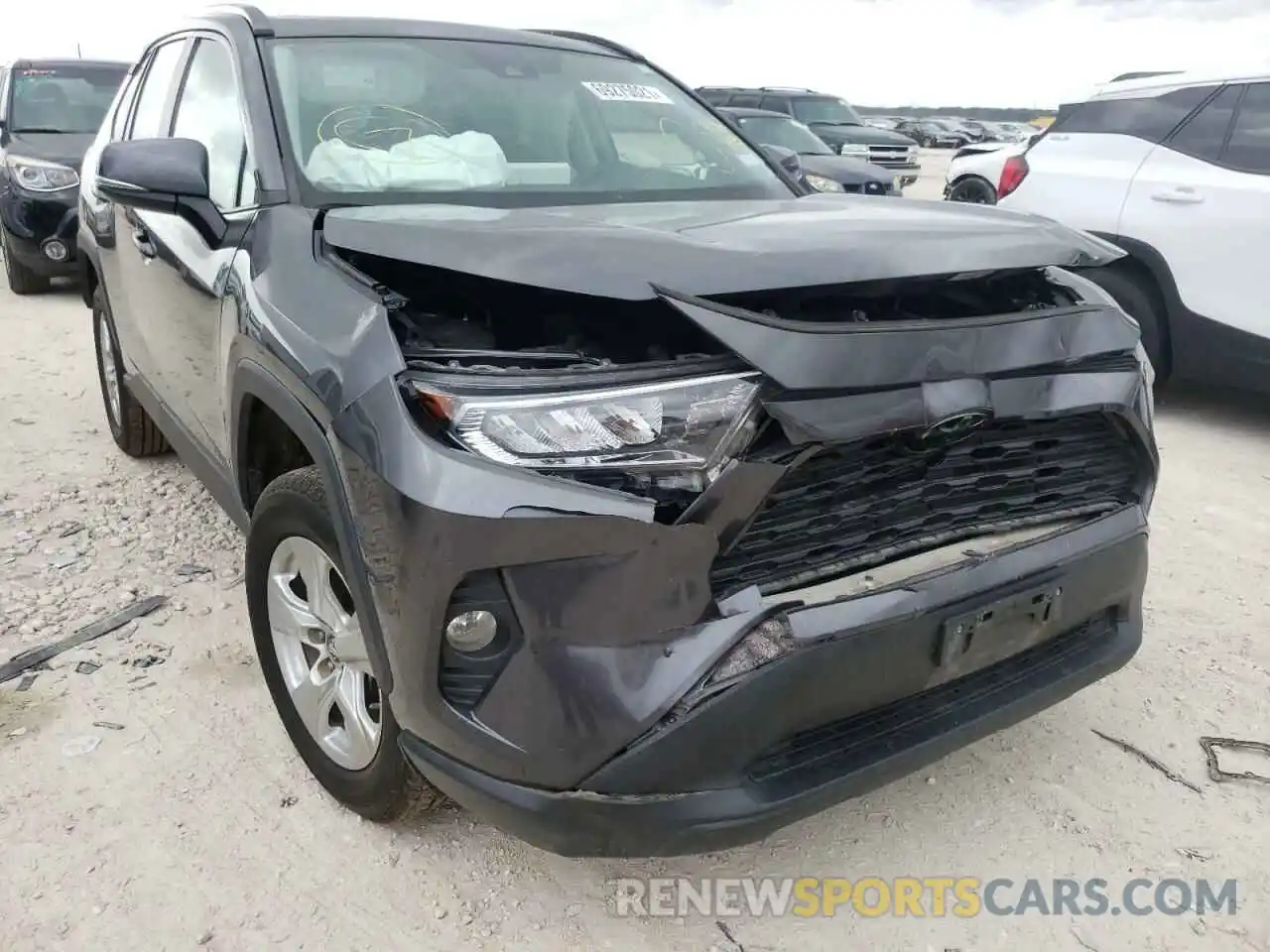 9 Photograph of a damaged car 2T3W1RFV6KW012764 TOYOTA RAV4 2019