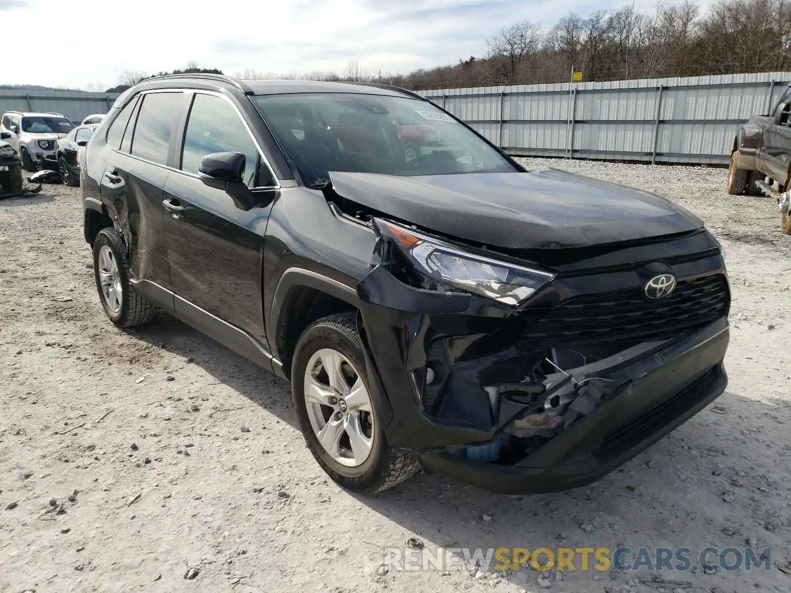 1 Photograph of a damaged car 2T3W1RFV6KW021268 TOYOTA RAV4 2019