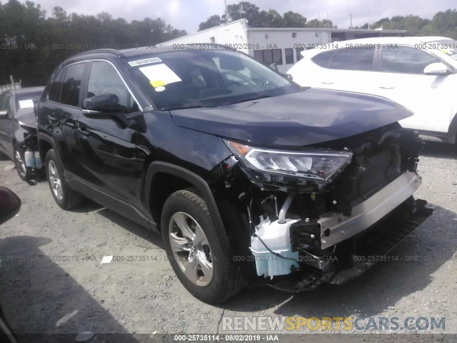 1 Photograph of a damaged car 2T3W1RFV6KW028589 TOYOTA RAV4 2019