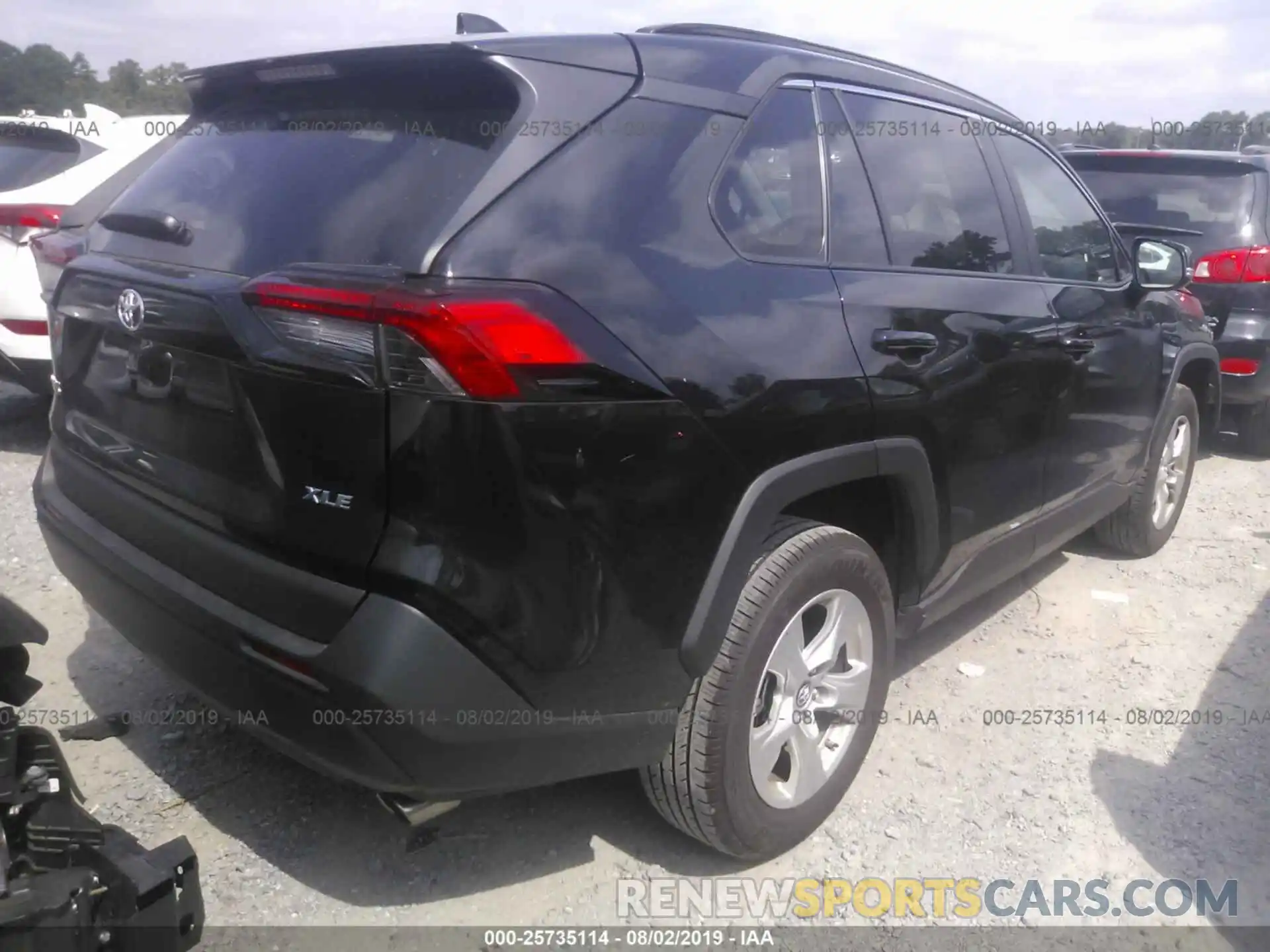 4 Photograph of a damaged car 2T3W1RFV6KW028589 TOYOTA RAV4 2019