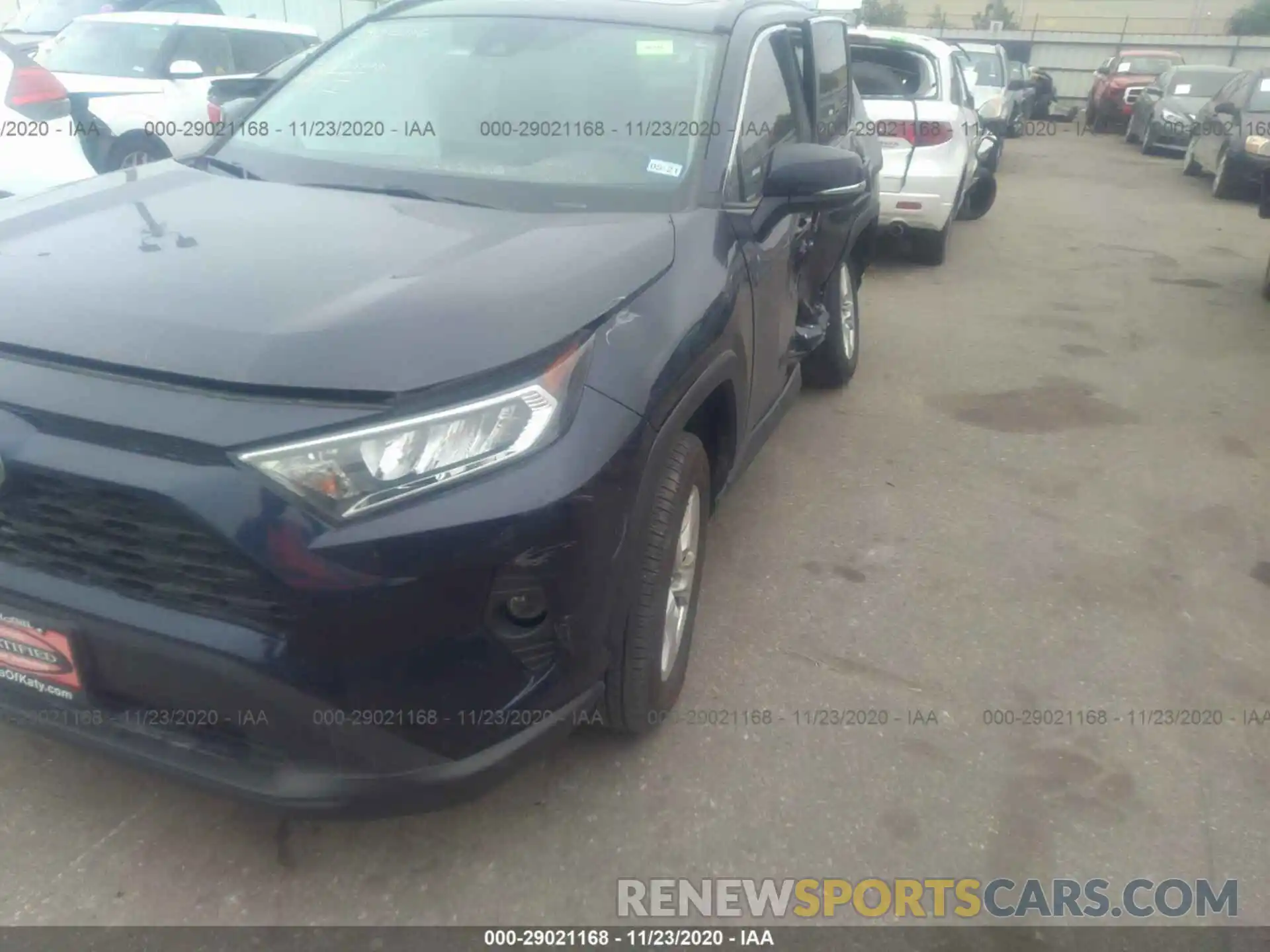 2 Photograph of a damaged car 2T3W1RFV6KW030701 TOYOTA RAV4 2019