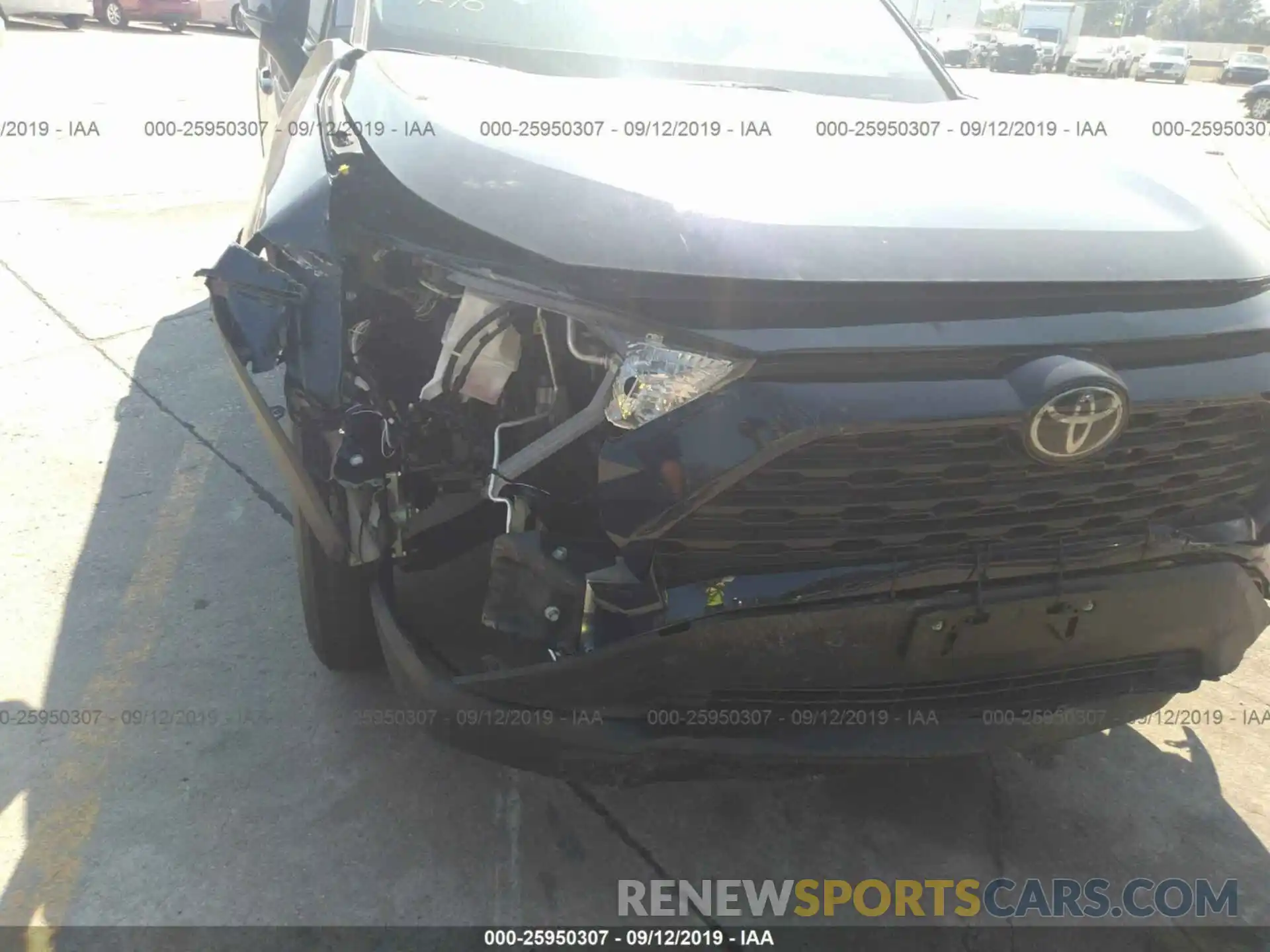 6 Photograph of a damaged car 2T3W1RFV6KW033033 TOYOTA RAV4 2019