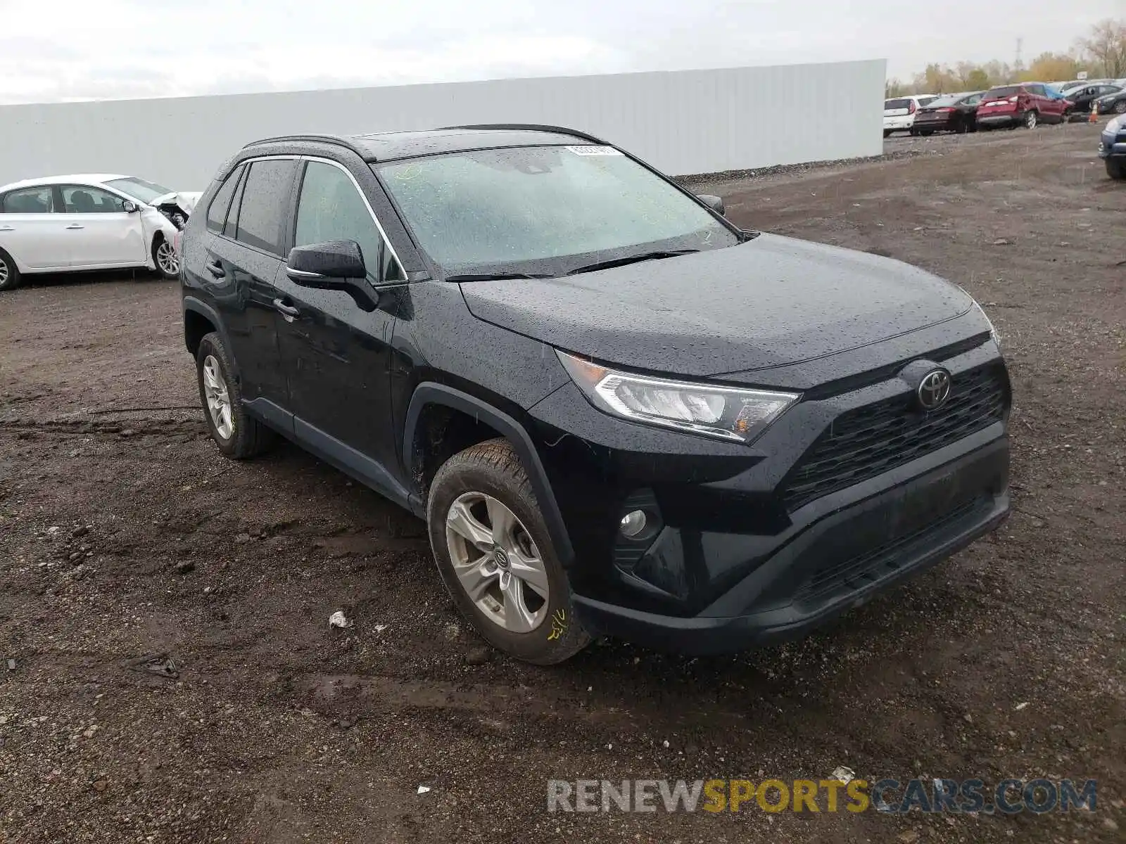 1 Photograph of a damaged car 2T3W1RFV6KW033789 TOYOTA RAV4 2019