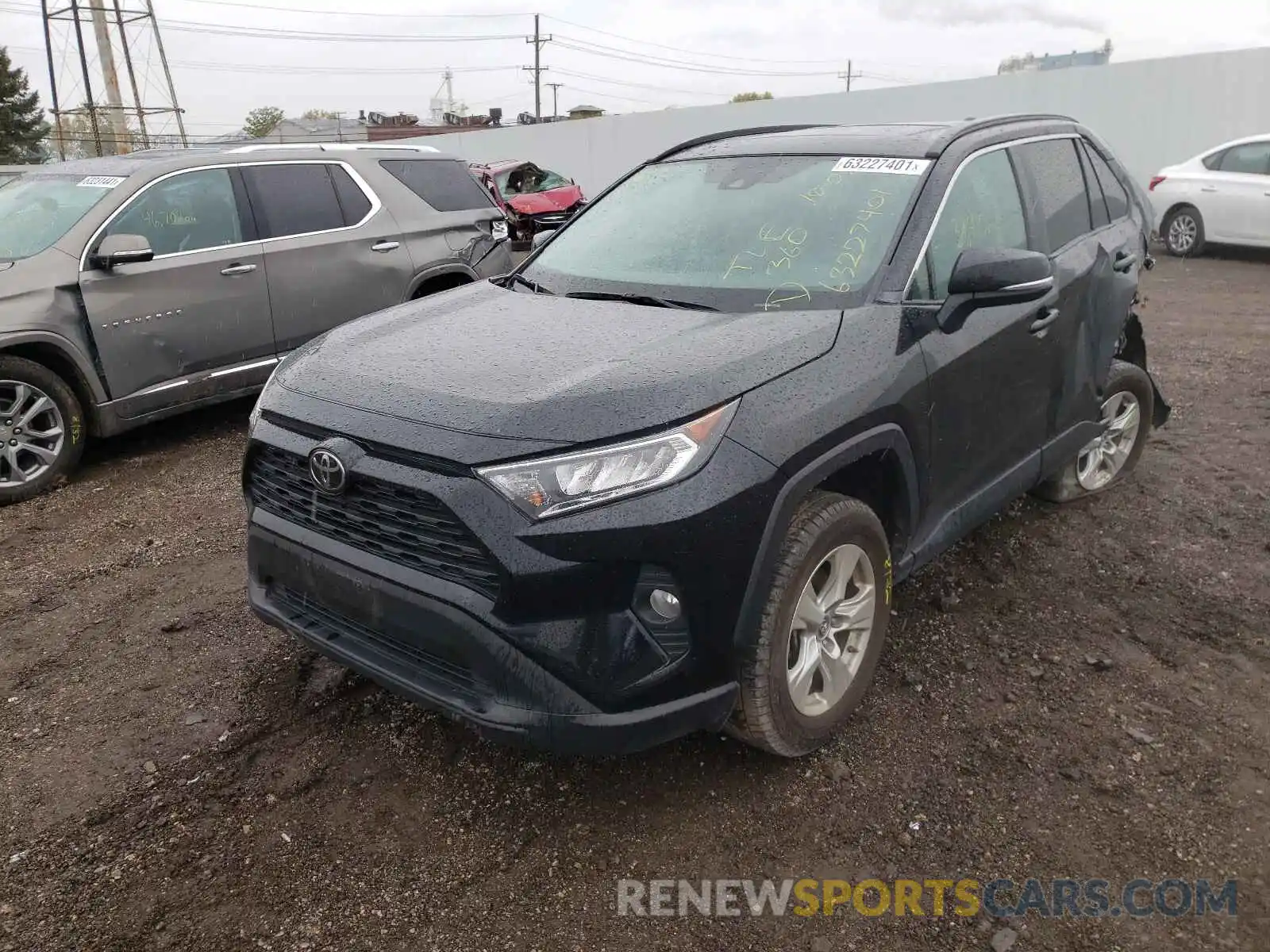 2 Photograph of a damaged car 2T3W1RFV6KW033789 TOYOTA RAV4 2019