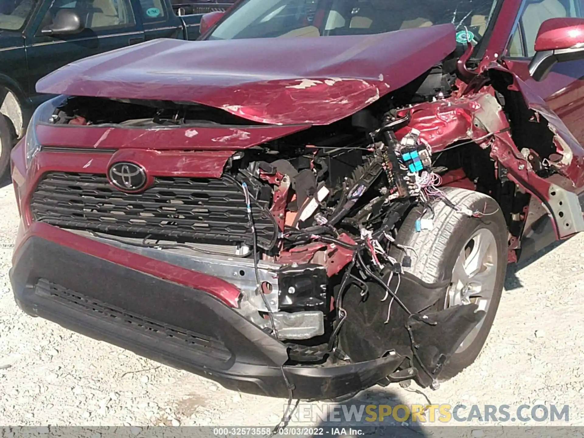 6 Photograph of a damaged car 2T3W1RFV6KW048311 TOYOTA RAV4 2019