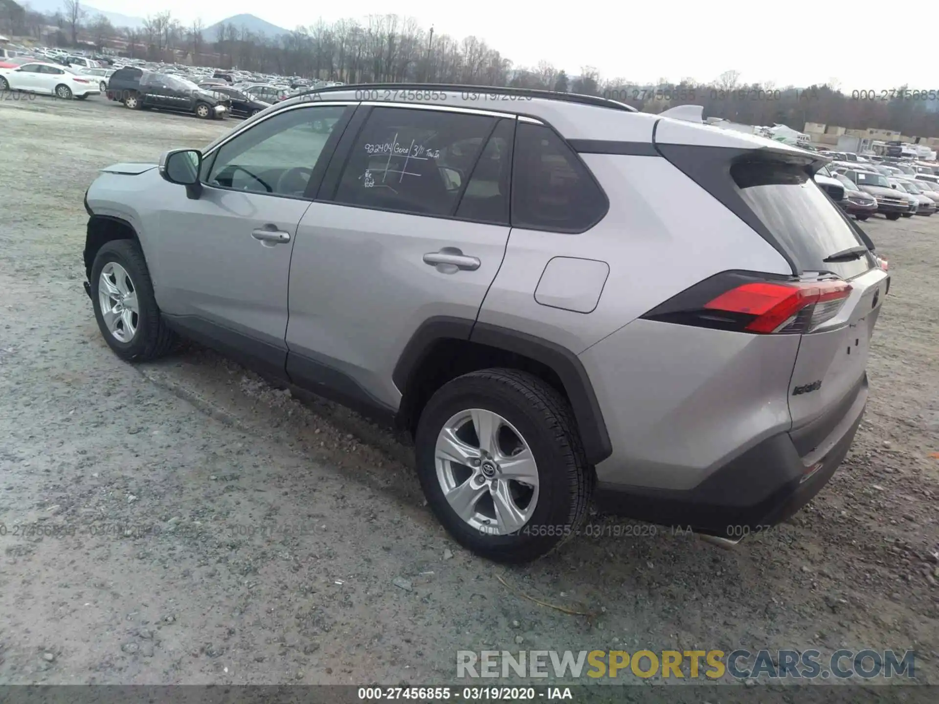 3 Photograph of a damaged car 2T3W1RFV6KW049720 TOYOTA RAV4 2019