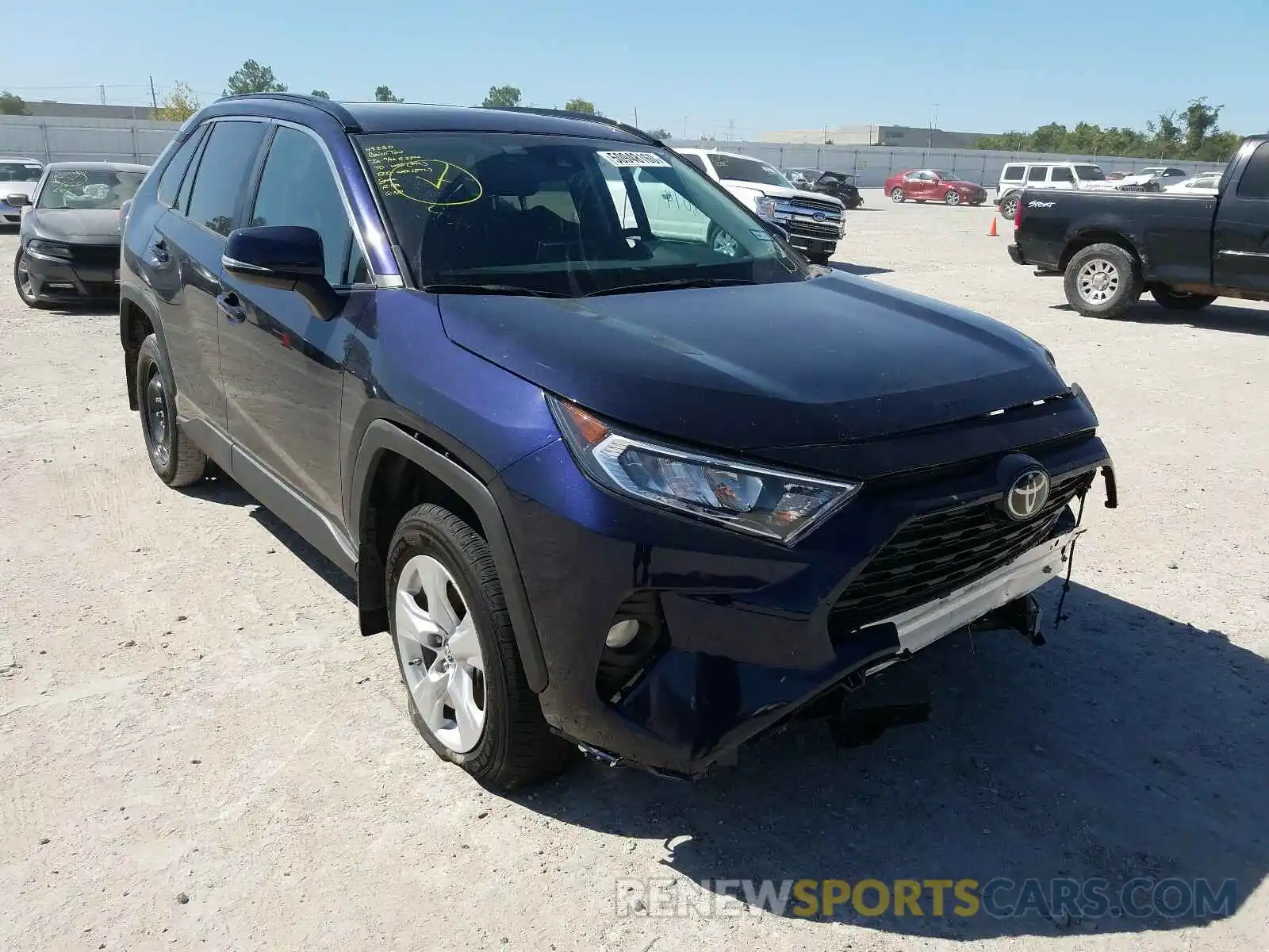 1 Photograph of a damaged car 2T3W1RFV6KW049927 TOYOTA RAV4 2019