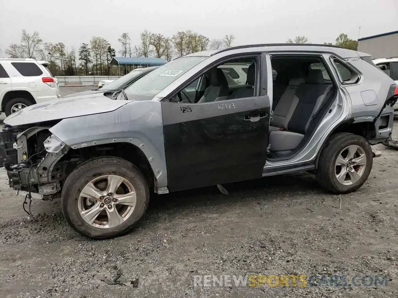 9 Photograph of a damaged car 2T3W1RFV6KW053511 TOYOTA RAV4 2019