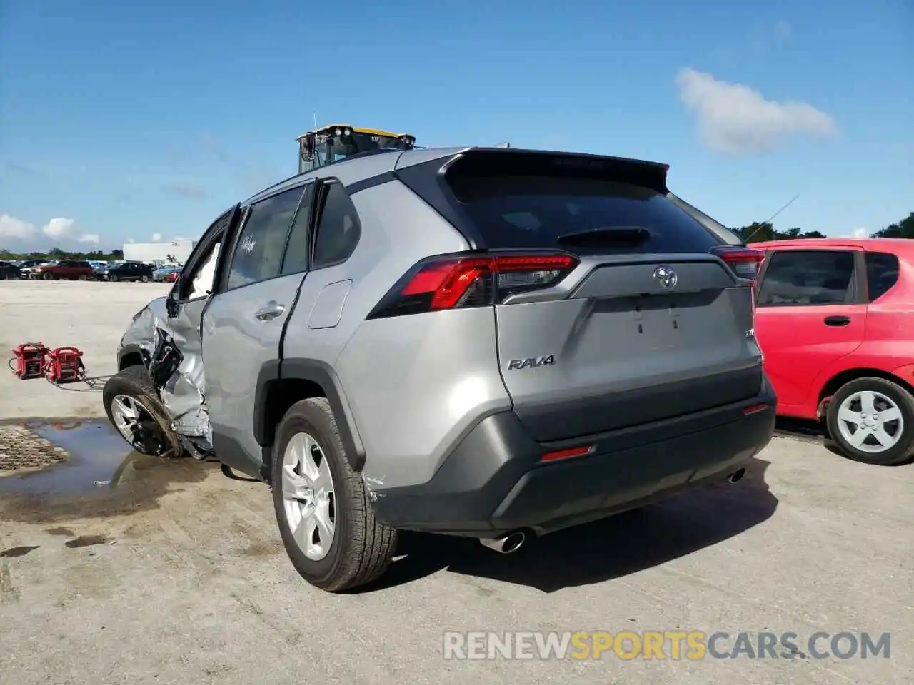 3 Photograph of a damaged car 2T3W1RFV6KW053816 TOYOTA RAV4 2019