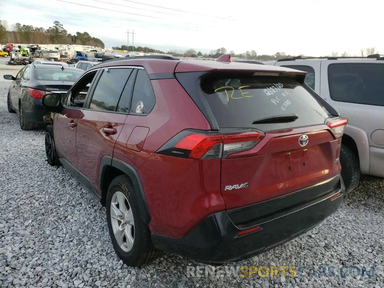 3 Photograph of a damaged car 2T3W1RFV6KW055310 TOYOTA RAV4 2019