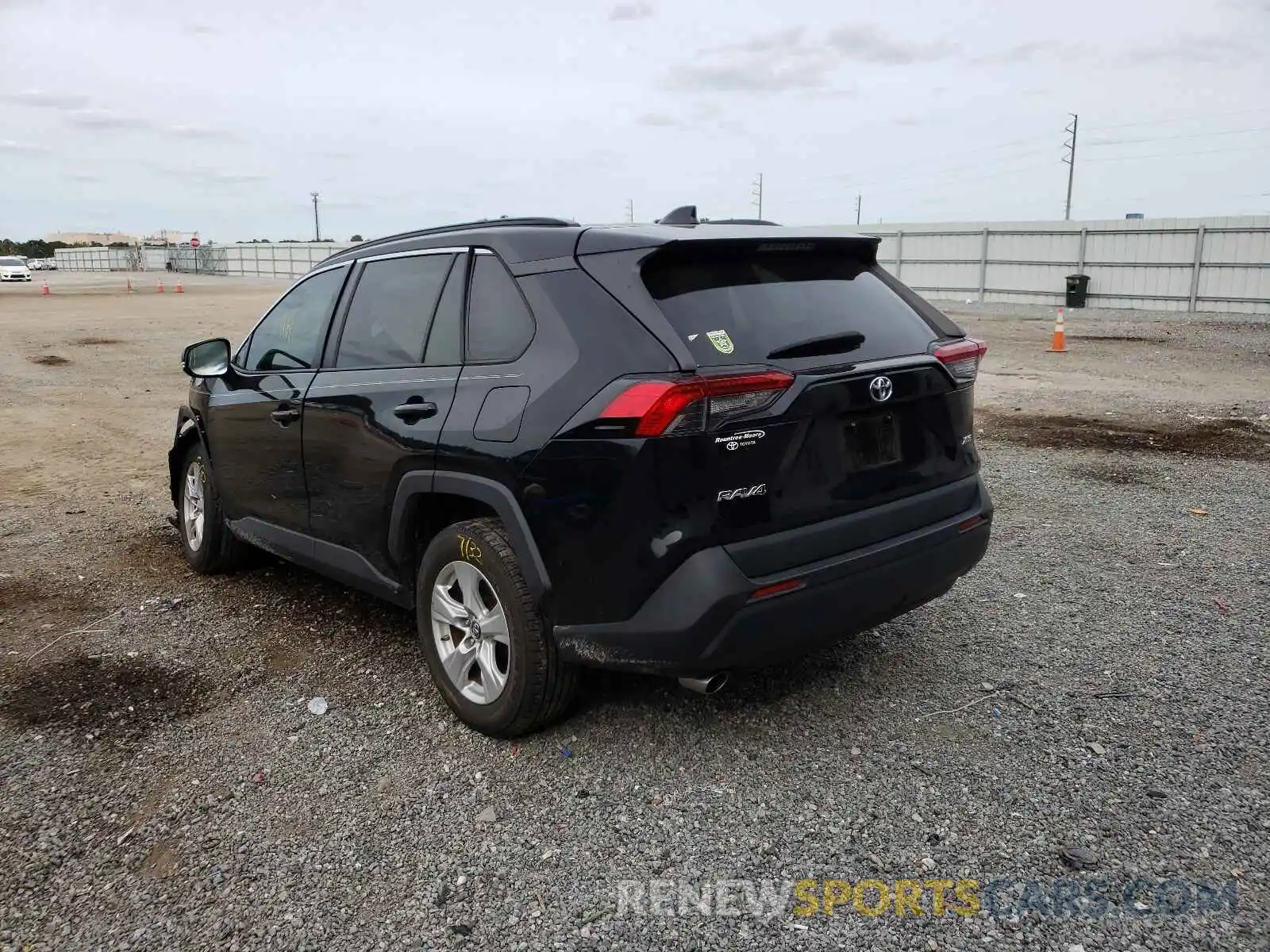 3 Photograph of a damaged car 2T3W1RFV7KC002228 TOYOTA RAV4 2019