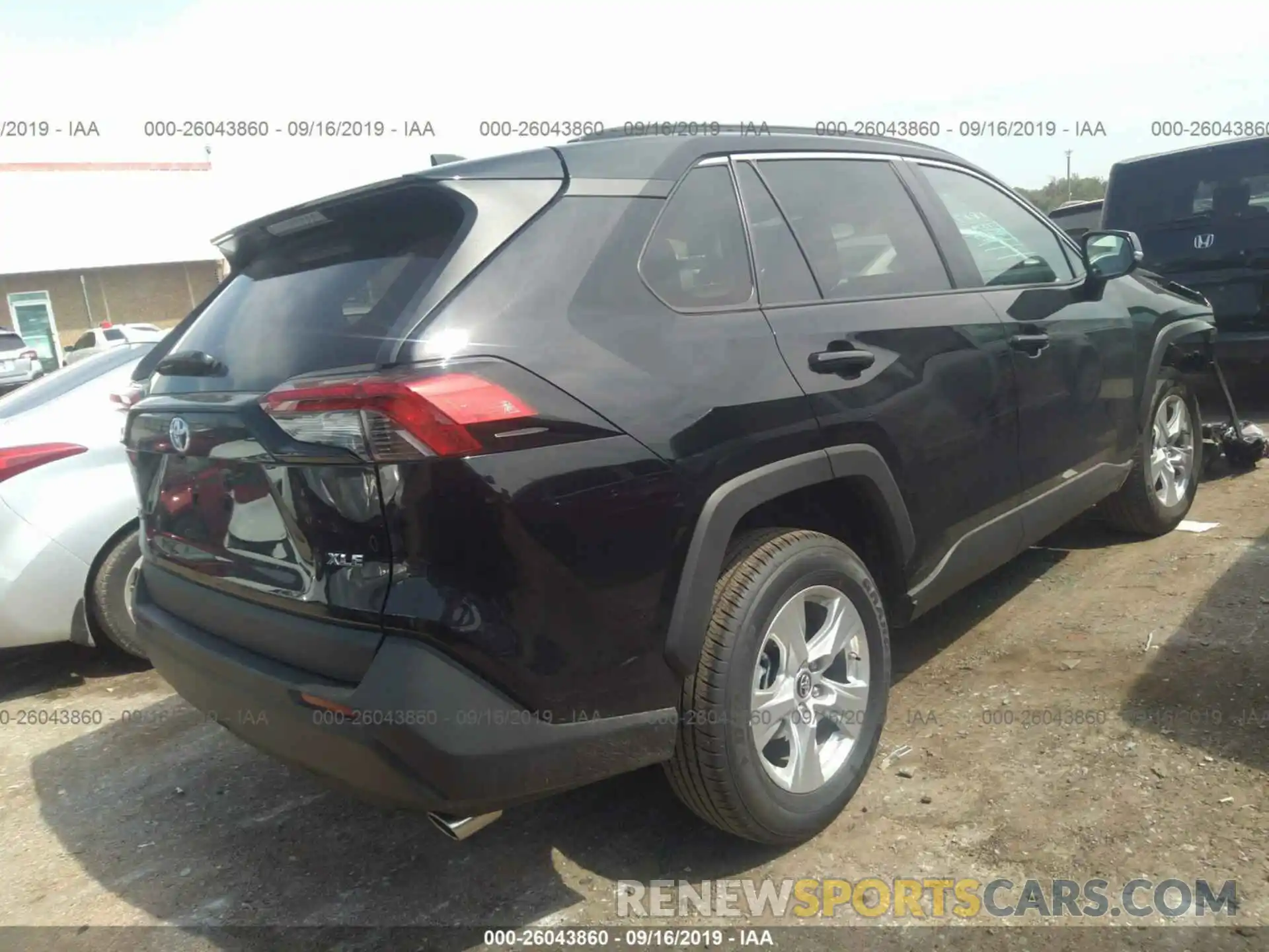 4 Фотография поврежденного автомобиля 2T3W1RFV7KC012743 TOYOTA RAV4 2019