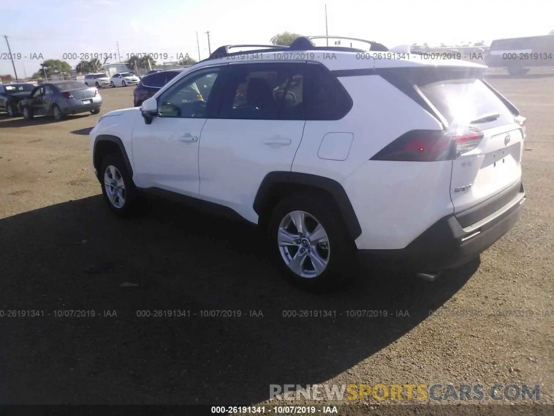 3 Photograph of a damaged car 2T3W1RFV7KC016100 TOYOTA RAV4 2019