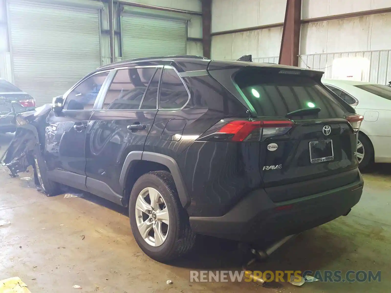 3 Photograph of a damaged car 2T3W1RFV7KC024455 TOYOTA RAV4 2019