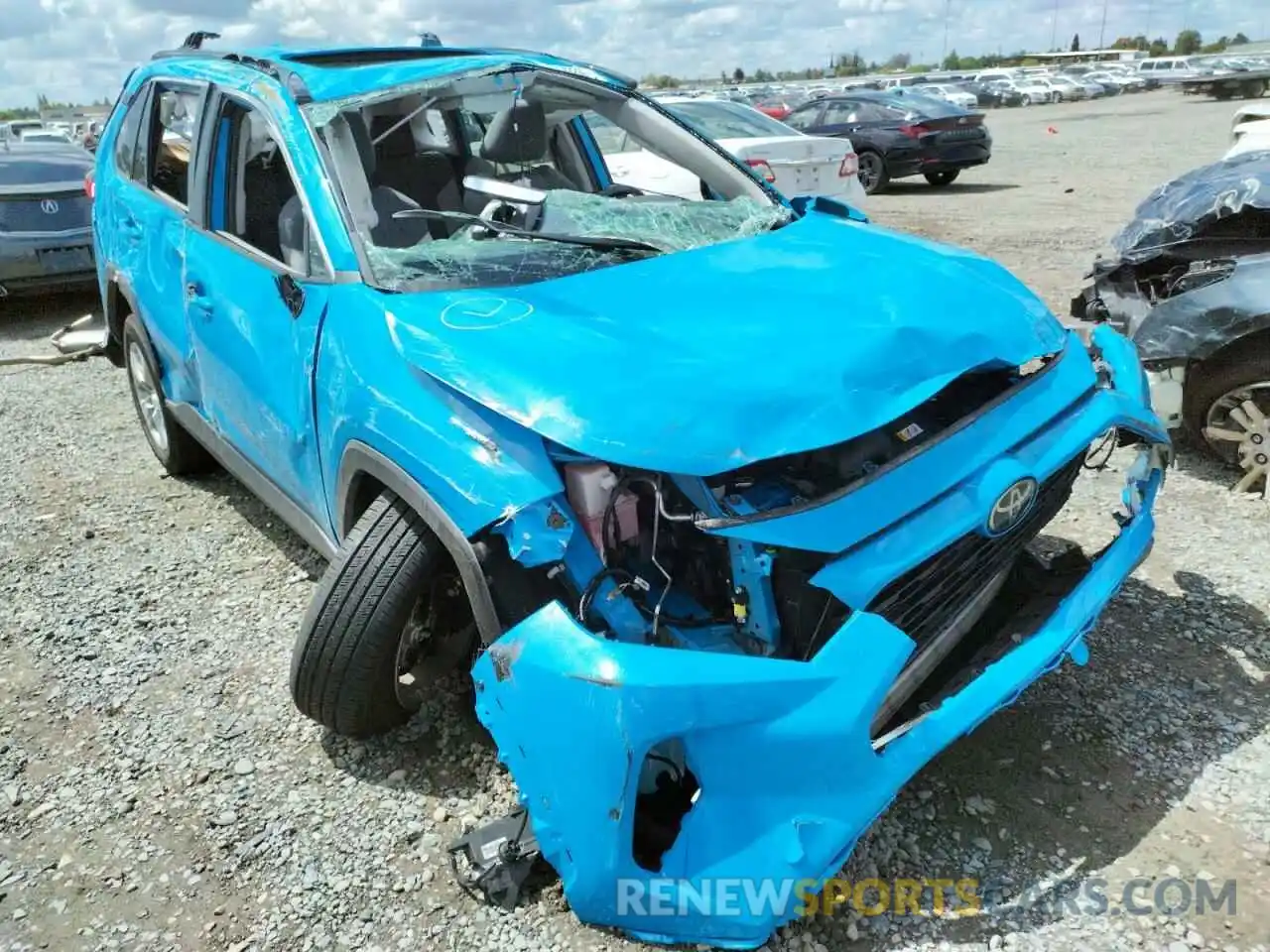 1 Photograph of a damaged car 2T3W1RFV7KC027369 TOYOTA RAV4 2019