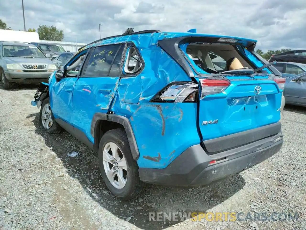 3 Photograph of a damaged car 2T3W1RFV7KC027369 TOYOTA RAV4 2019