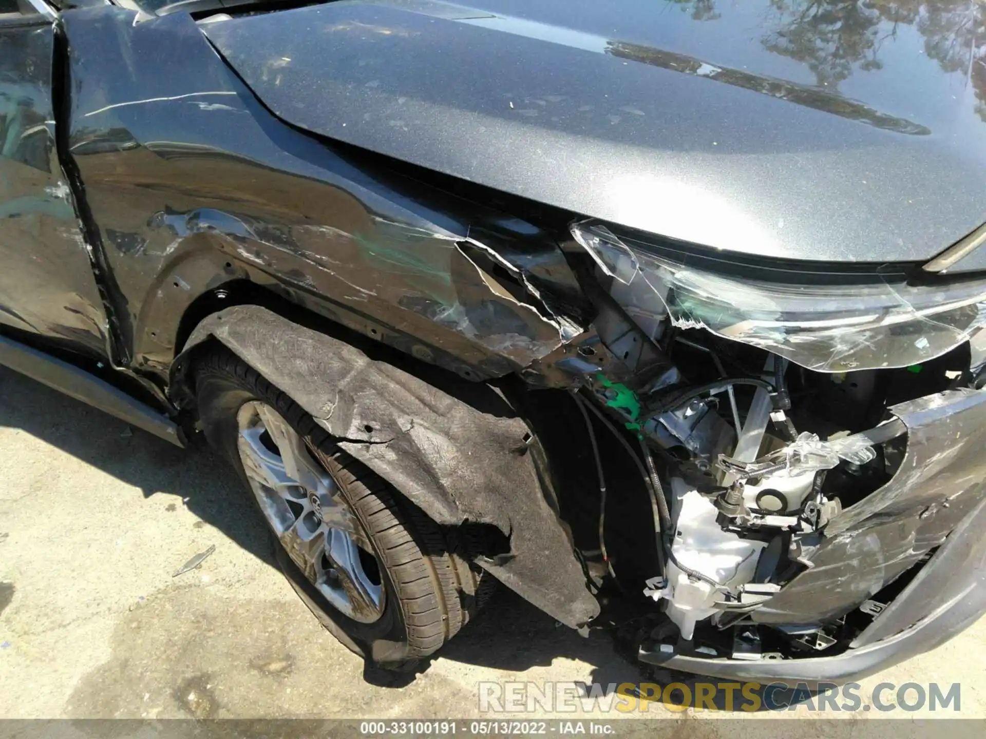 6 Photograph of a damaged car 2T3W1RFV7KC027517 TOYOTA RAV4 2019