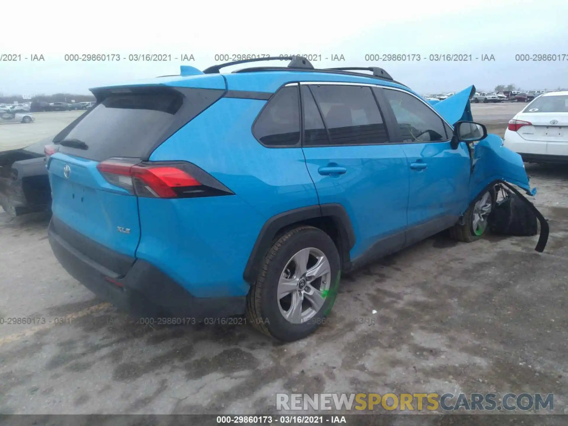 4 Photograph of a damaged car 2T3W1RFV7KC028134 TOYOTA RAV4 2019