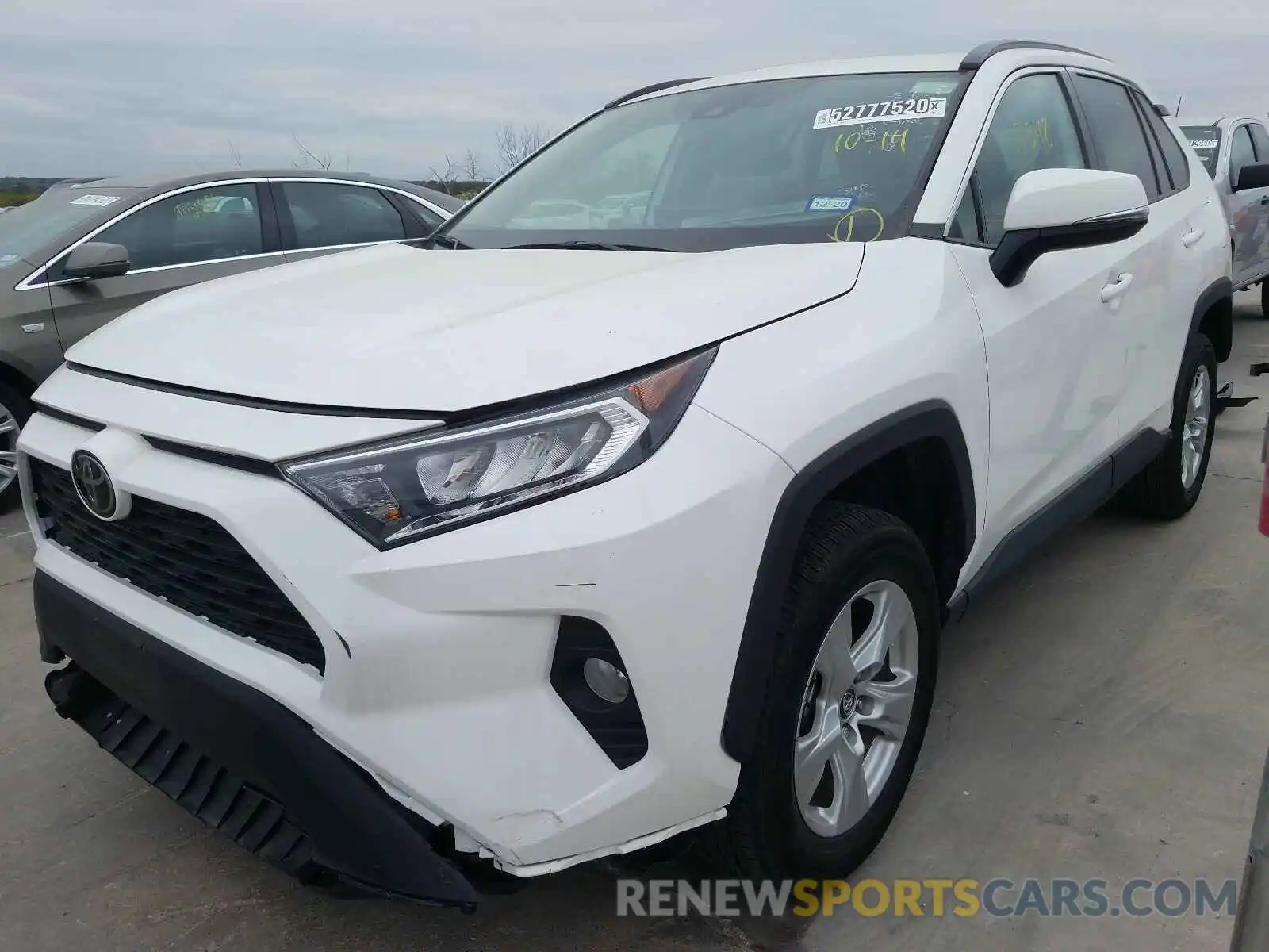 2 Photograph of a damaged car 2T3W1RFV7KW003605 TOYOTA RAV4 2019