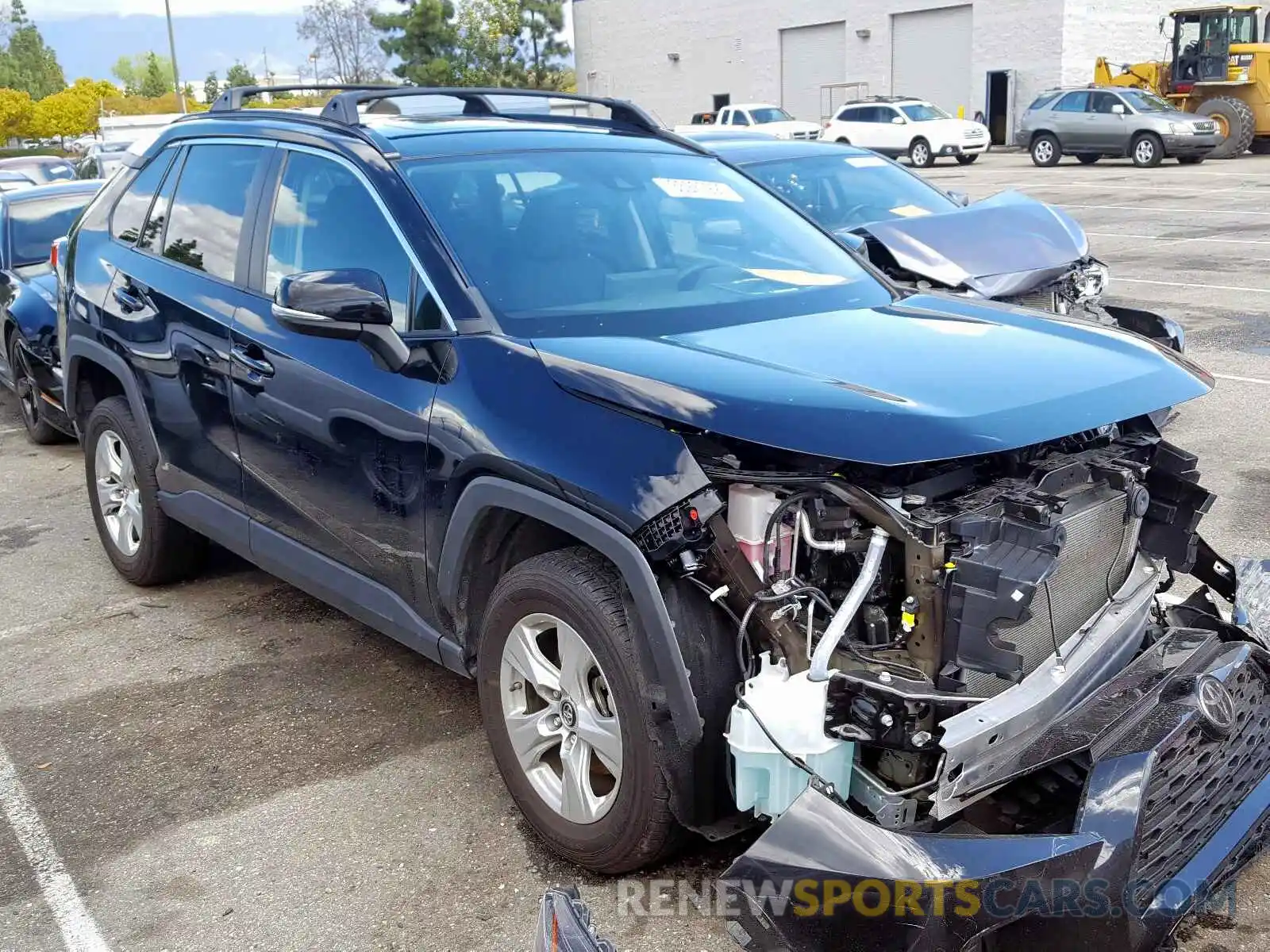 1 Photograph of a damaged car 2T3W1RFV7KW004303 TOYOTA RAV4 2019