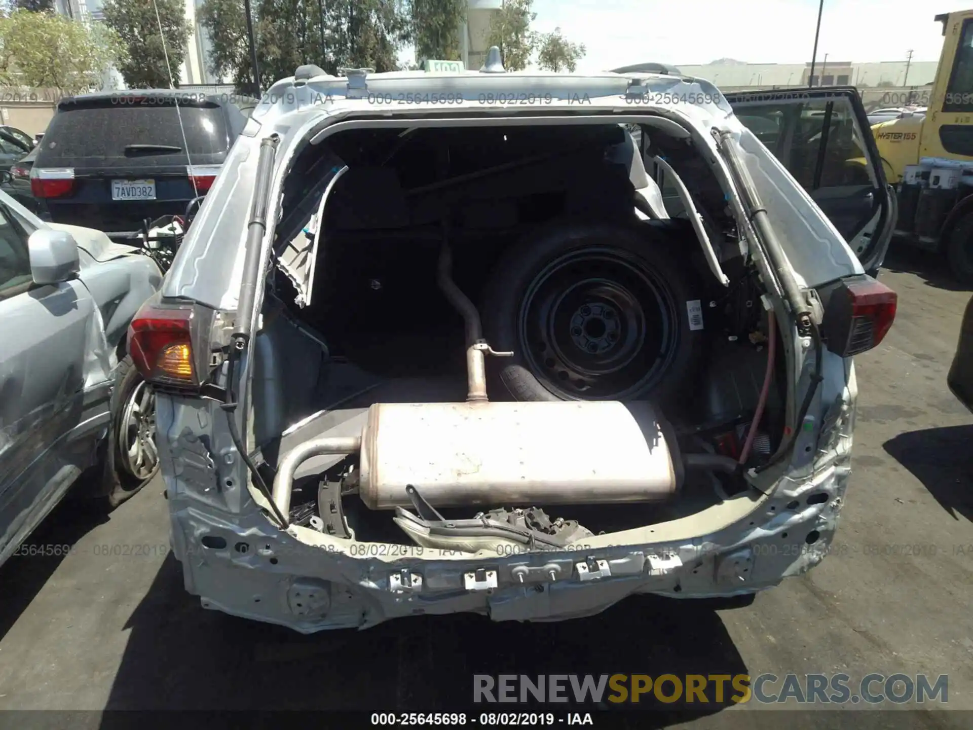 6 Photograph of a damaged car 2T3W1RFV7KW007380 TOYOTA RAV4 2019