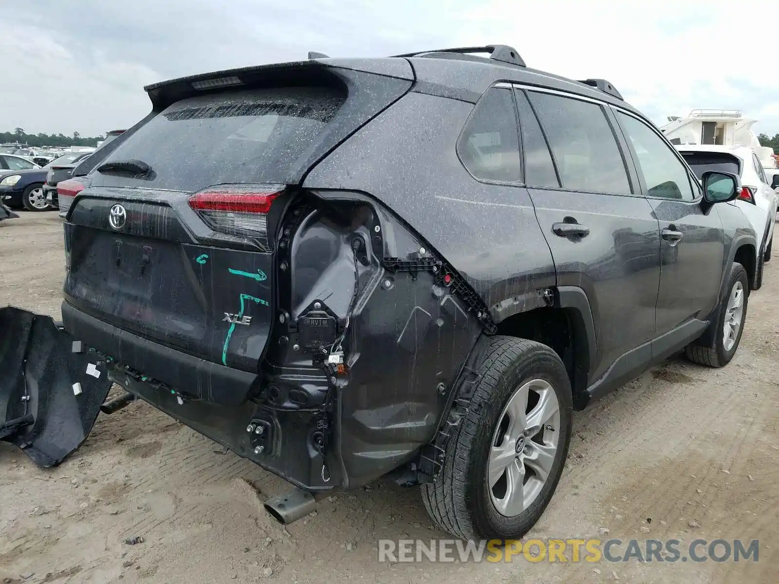 4 Photograph of a damaged car 2T3W1RFV7KW014023 TOYOTA RAV4 2019