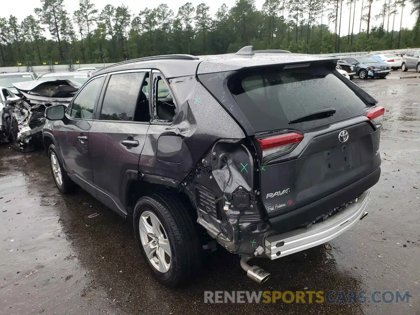 3 Photograph of a damaged car 2T3W1RFV7KW026379 TOYOTA RAV4 2019