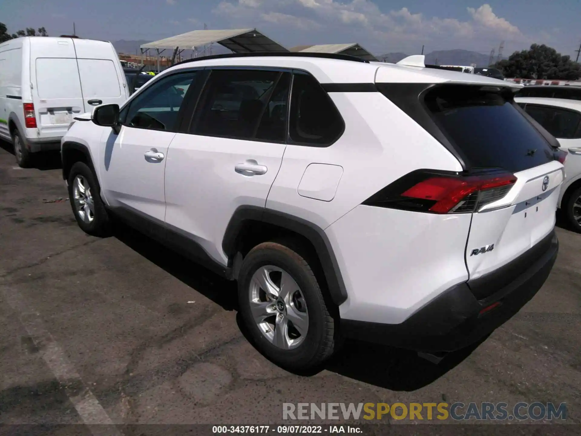 3 Photograph of a damaged car 2T3W1RFV7KW027600 TOYOTA RAV4 2019