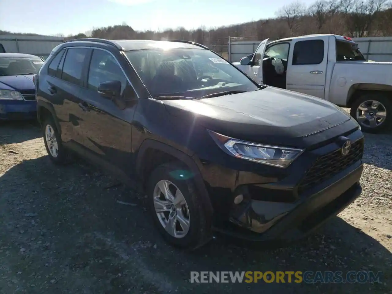 1 Photograph of a damaged car 2T3W1RFV7KW029816 TOYOTA RAV4 2019